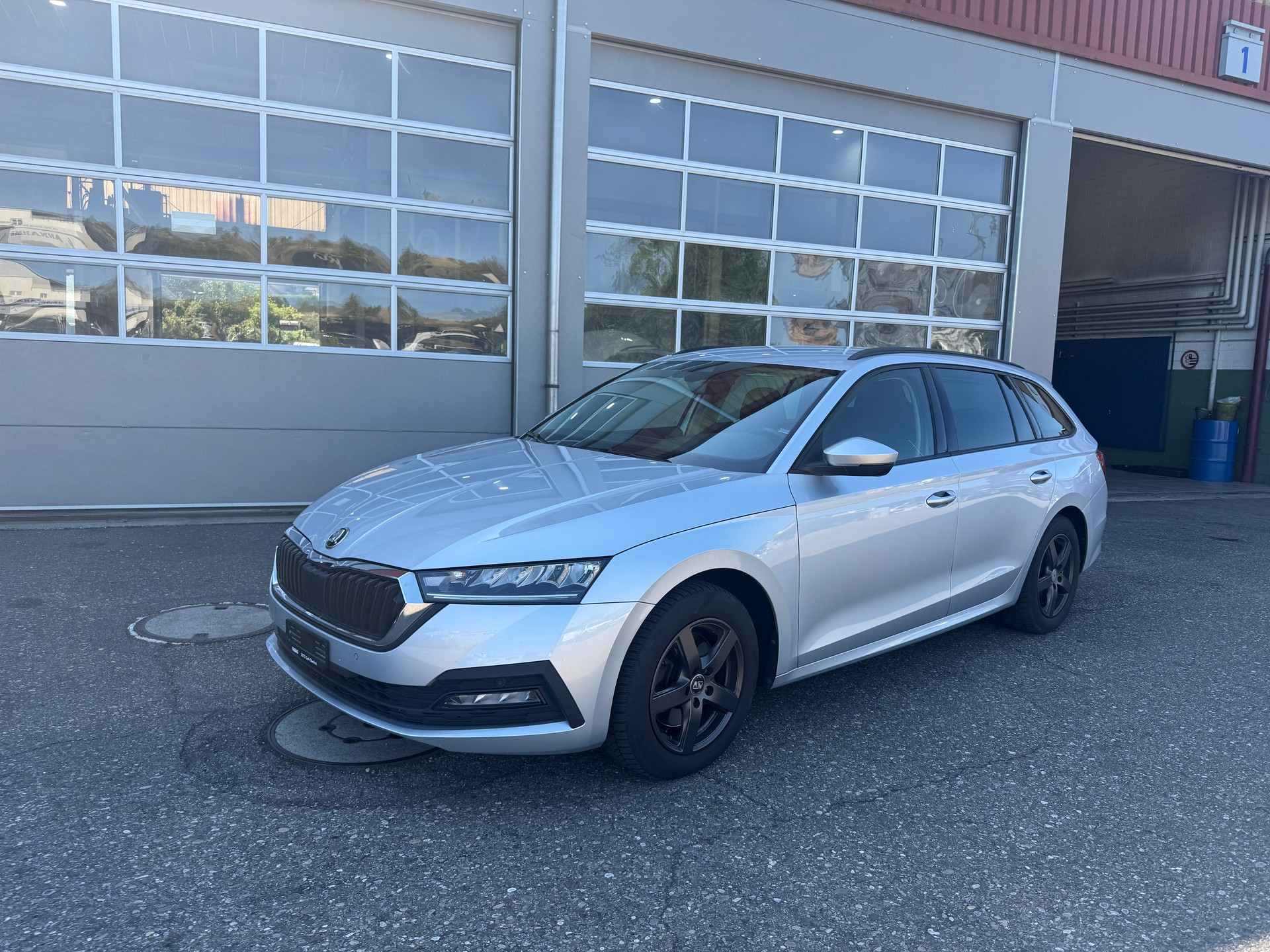 SKODA 2.0 TDI Ambition 4x4 DSG-image-1