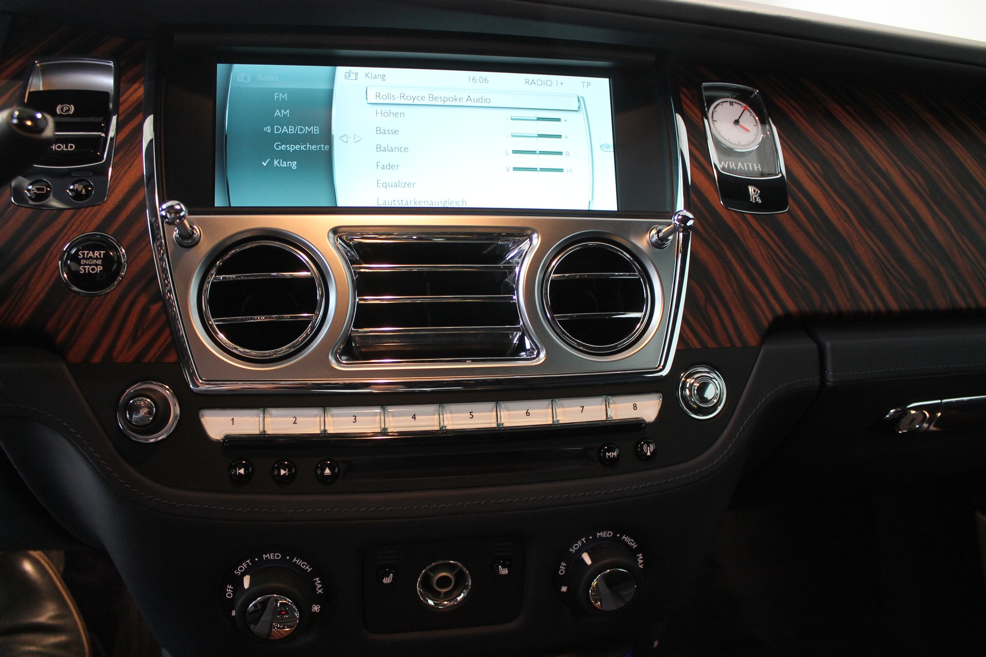 ROLLS-ROYCE Wraith 6.6 V12-image-7