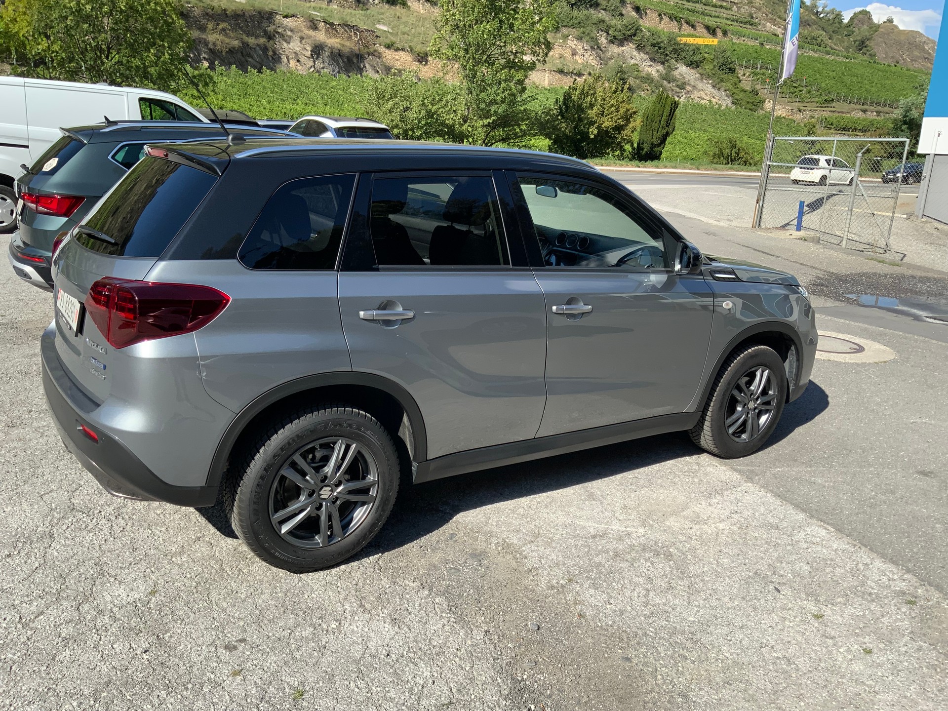 SUZUKI 1.4 T Compact+ Hybrid 4x4-image-2
