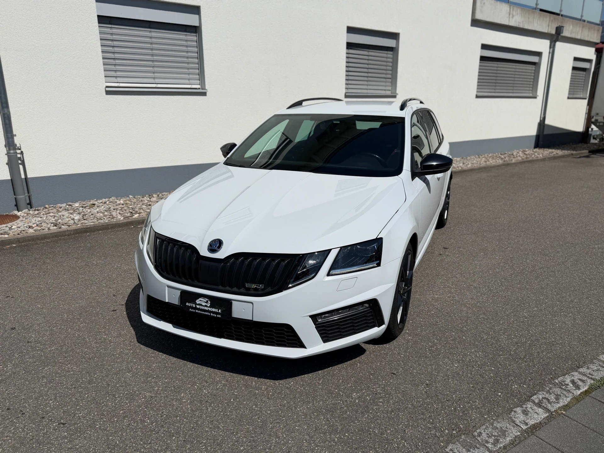 SKODA Octavia Combi 2.0 TSI RS-image-7