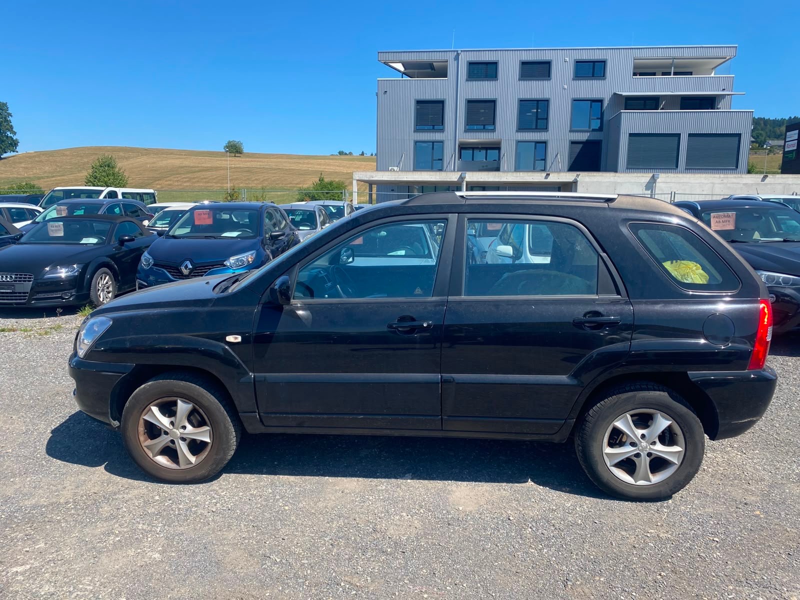 KIA Sportage 2.0 CRDi Trend-image-5