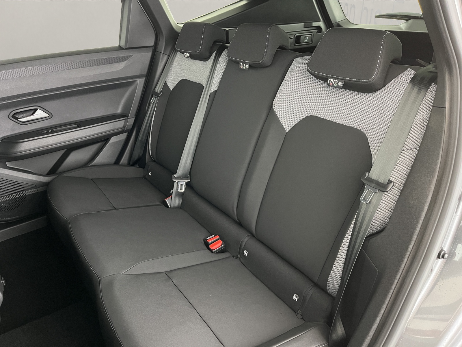 DACIA Bigster 1.2 Hybrid Journey 4WD-image-16