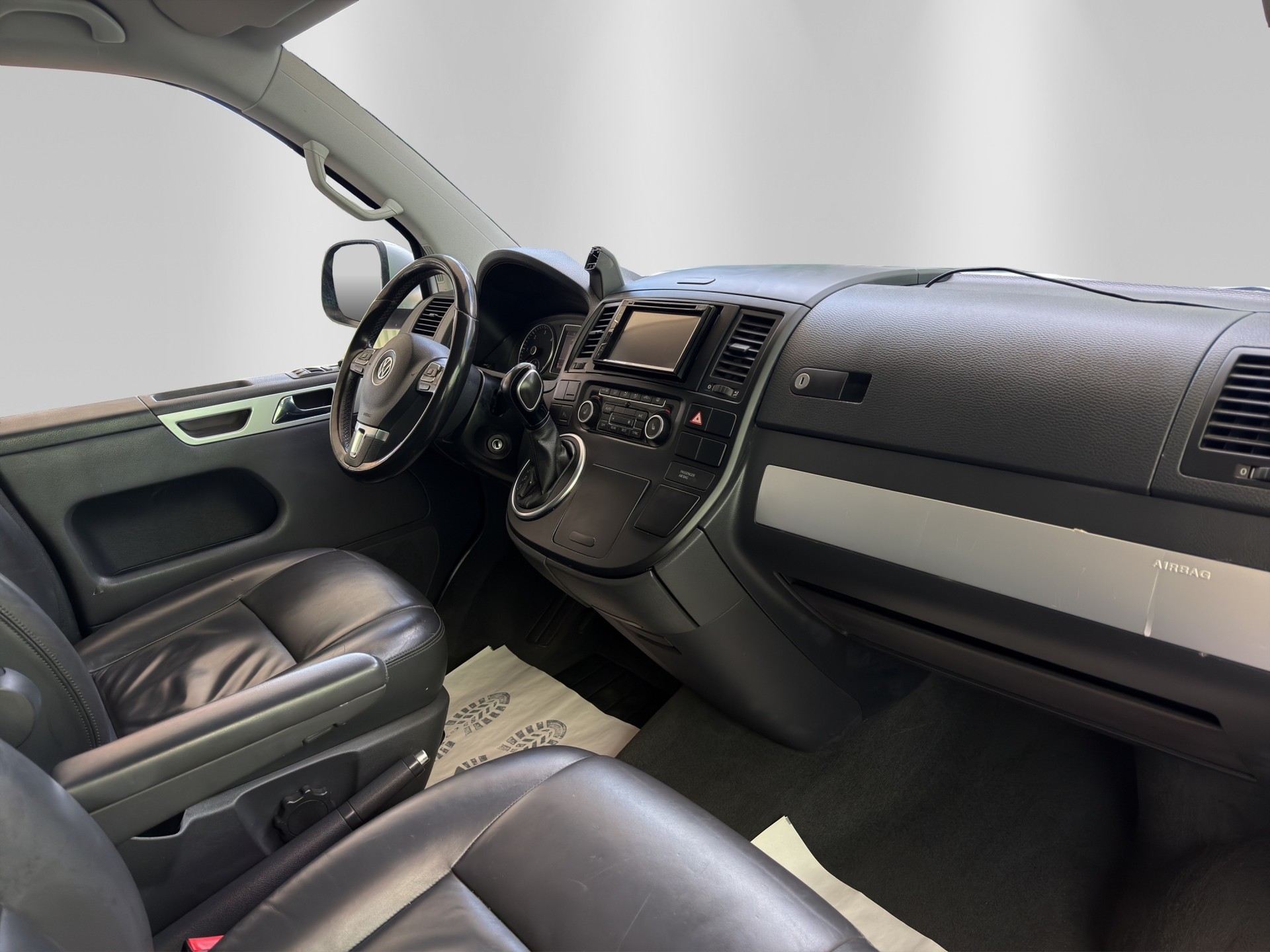 VW T5 Multivan 2.0 Bi-TDI CR Highline DSG-image-12