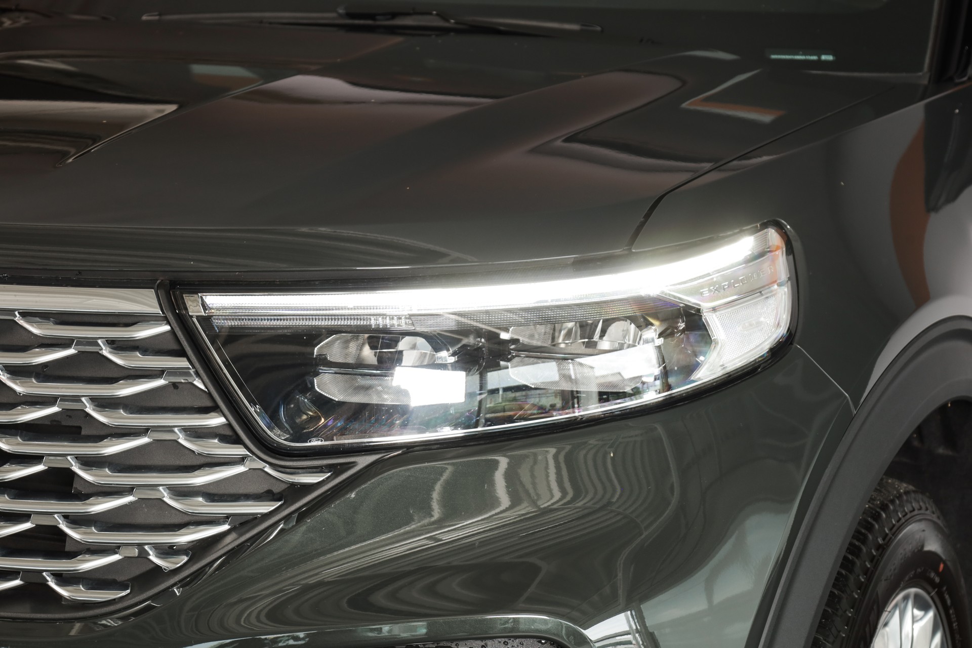 FORD Explorer 3.0 EcoB. Plug-in-Hybrid Platinum 4WD Aut.-image-25