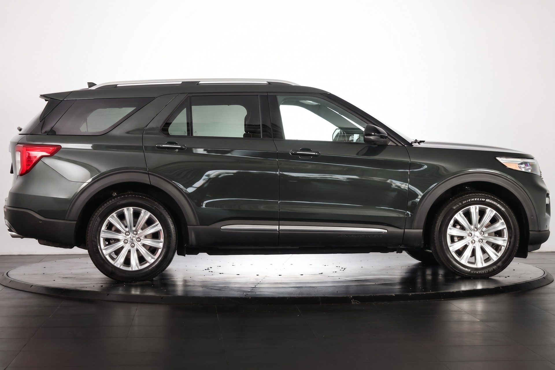 FORD Explorer 3.0 EcoB. Plug-in-Hybrid Platinum 4WD Aut.-image-4
