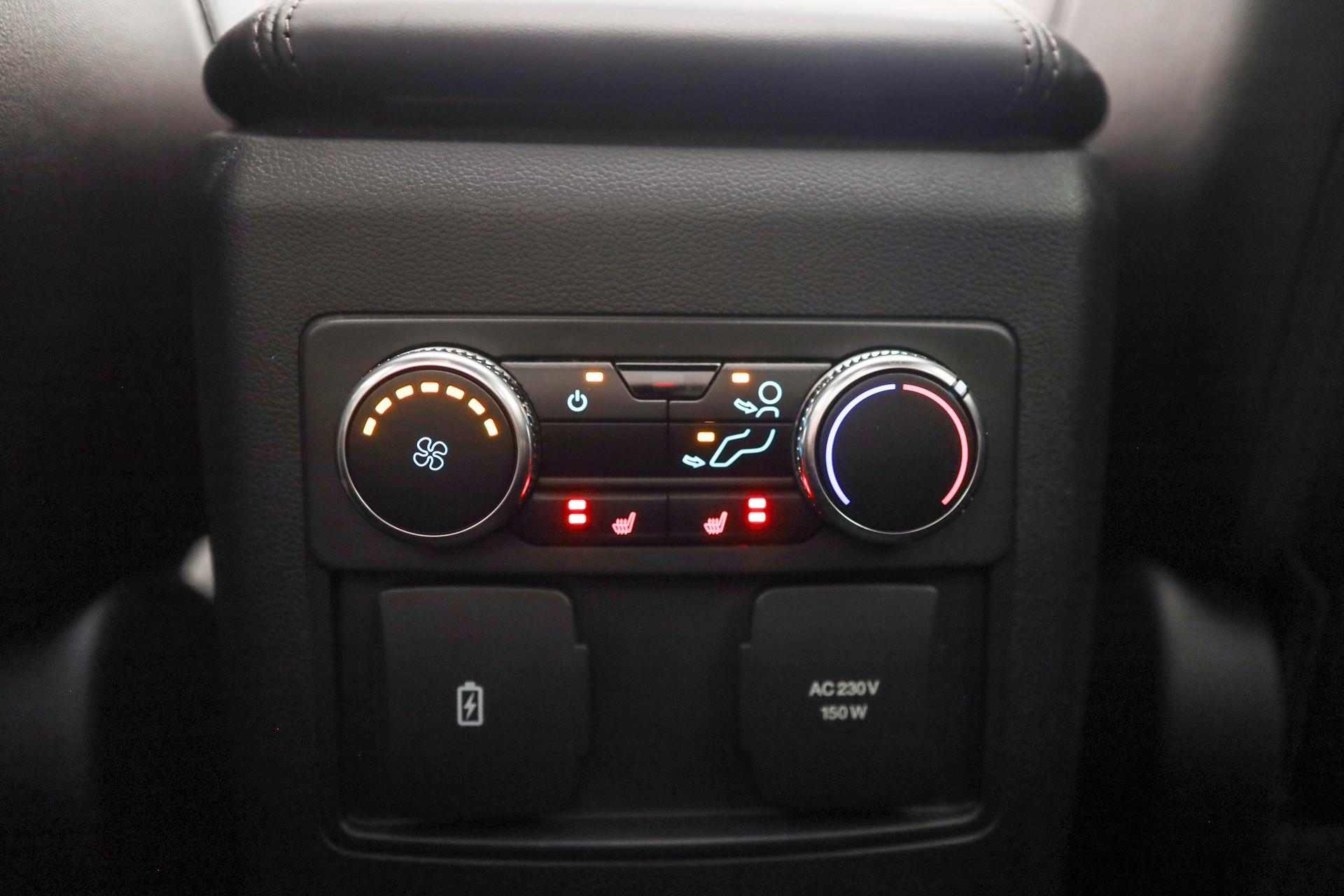 FORD Explorer 3.0 EcoB. Plug-in-Hybrid Platinum 4WD Aut.-image-11