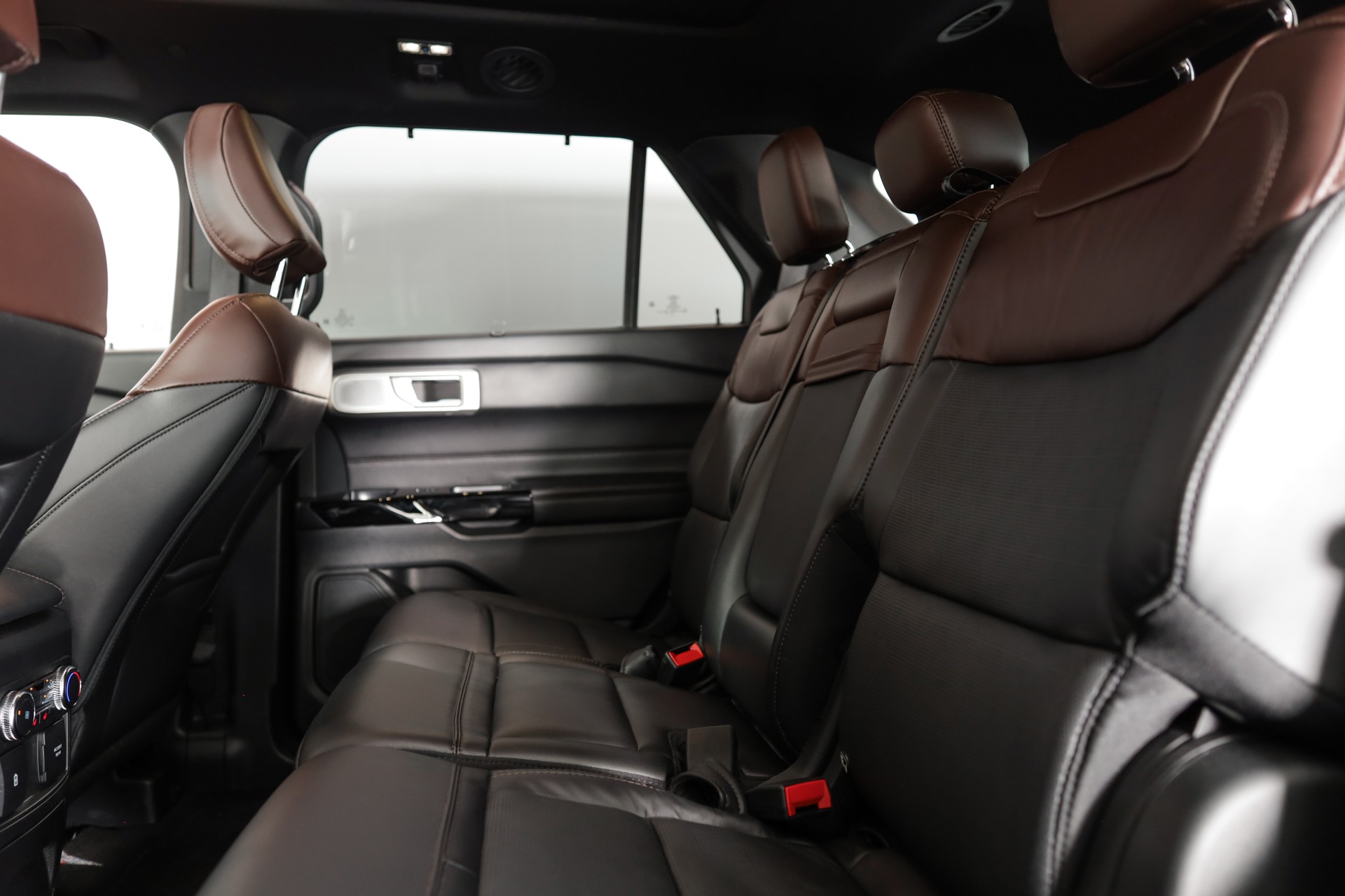 FORD Explorer 3.0 EcoB. Plug-in-Hybrid Platinum 4WD Aut.-image-28