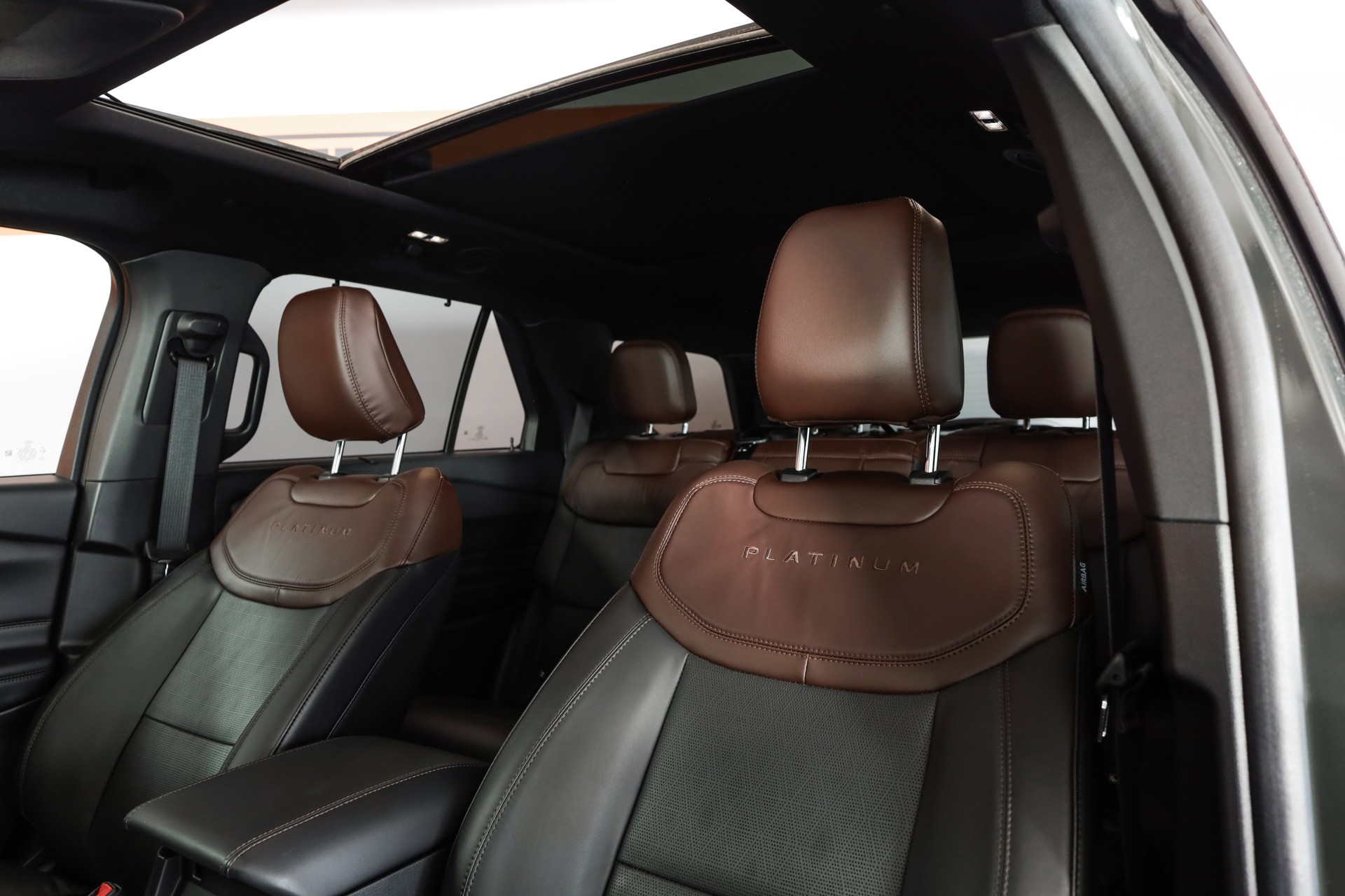 FORD Explorer 3.0 EcoB. Plug-in-Hybrid Platinum 4WD Aut.-image-6