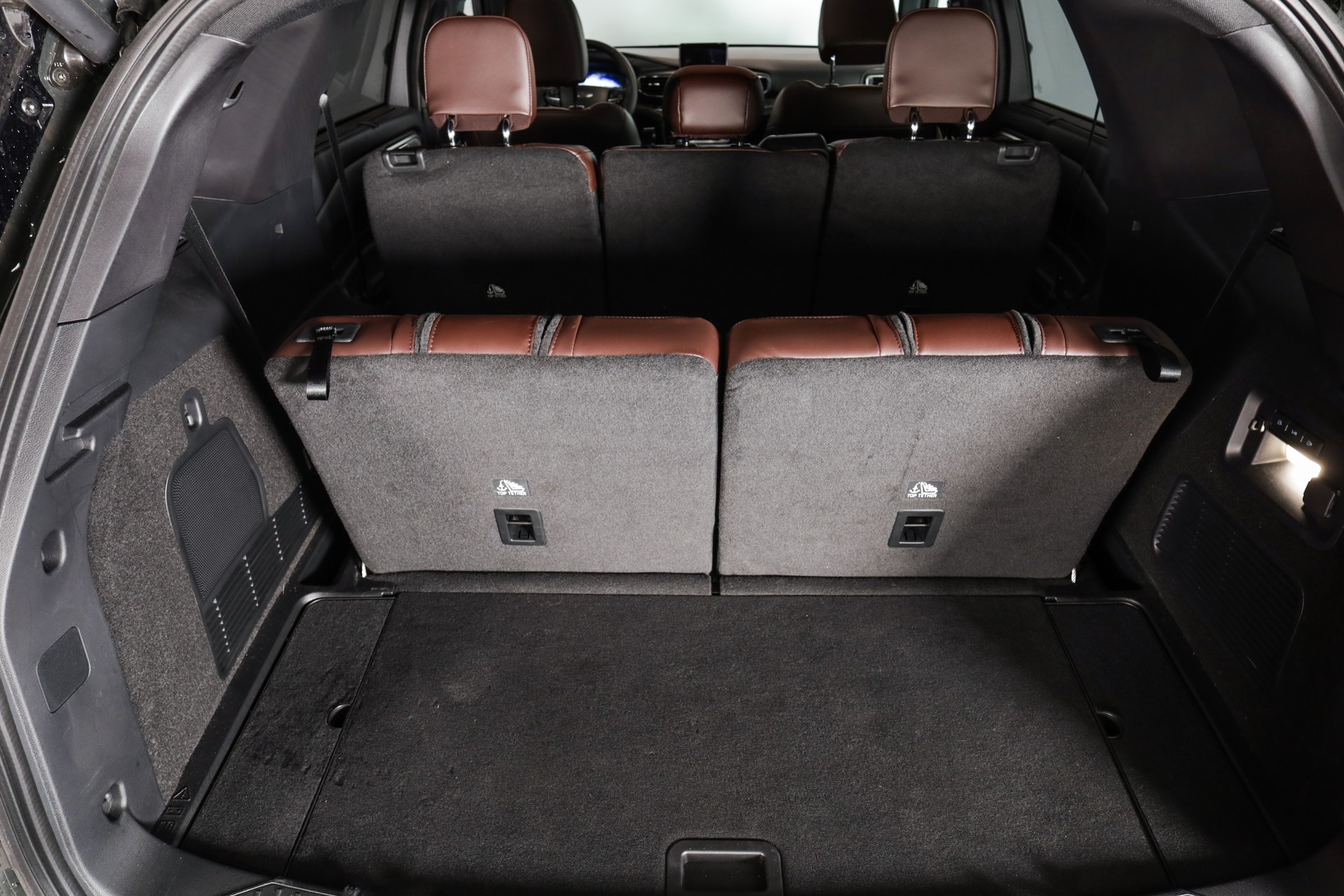 FORD Explorer 3.0 EcoB. Plug-in-Hybrid Platinum 4WD Aut.-image-30