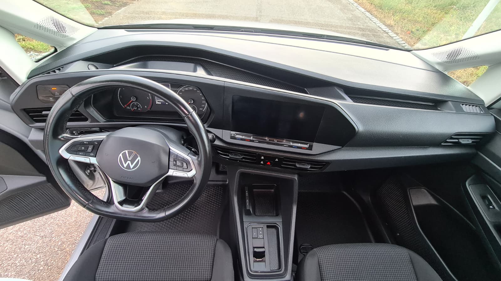 VW Caddy Cargo 2.0TDI Maxi DSG ** Gr-Navigationssystem ** RF-Kamera ** PDC V+H ** MF-Lenkrad mit Tempomat **Ab MFK & Service **-image-17