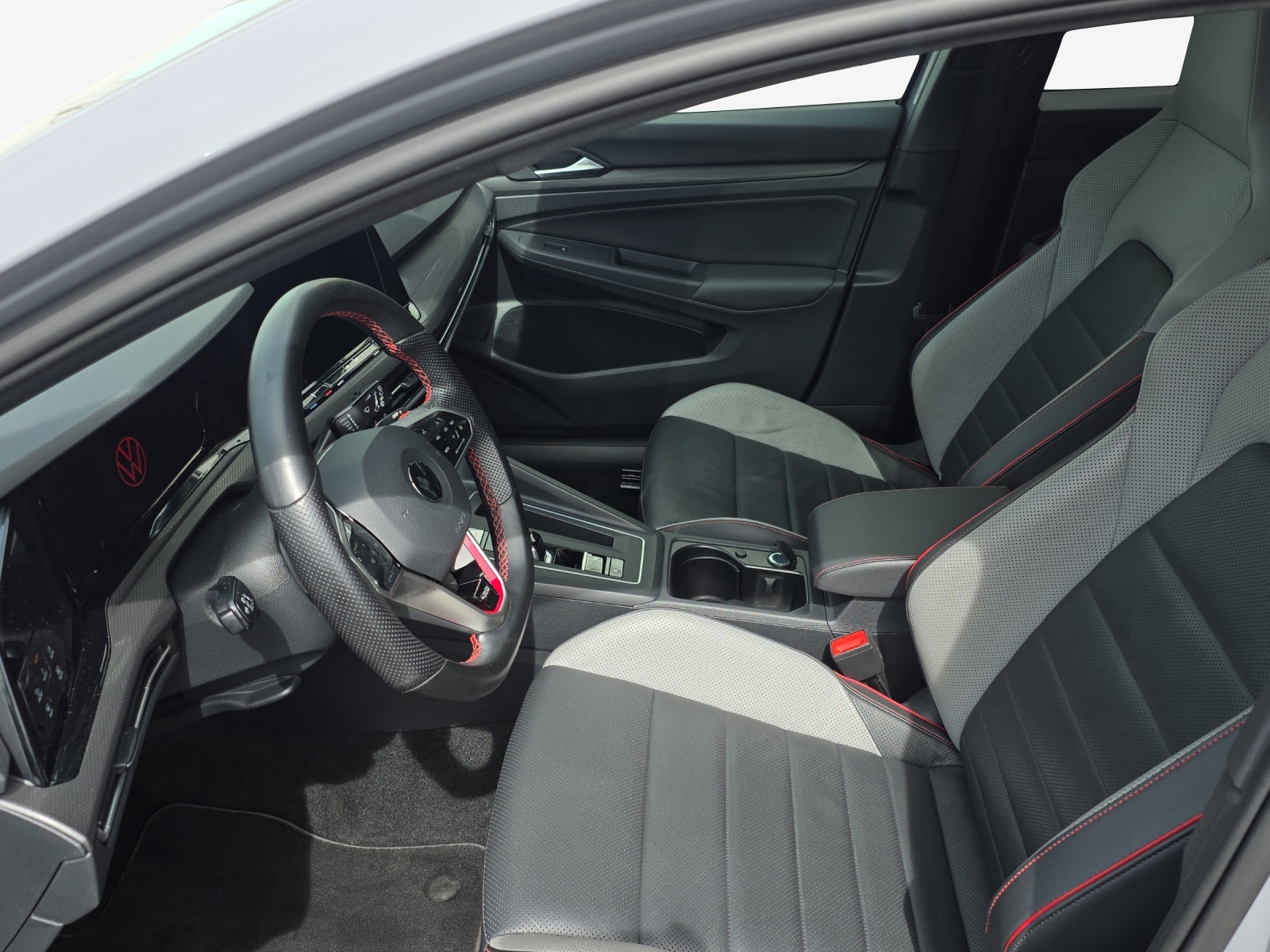 VW Golf 2.0 TSI GTI Clubsport DSG-image-7