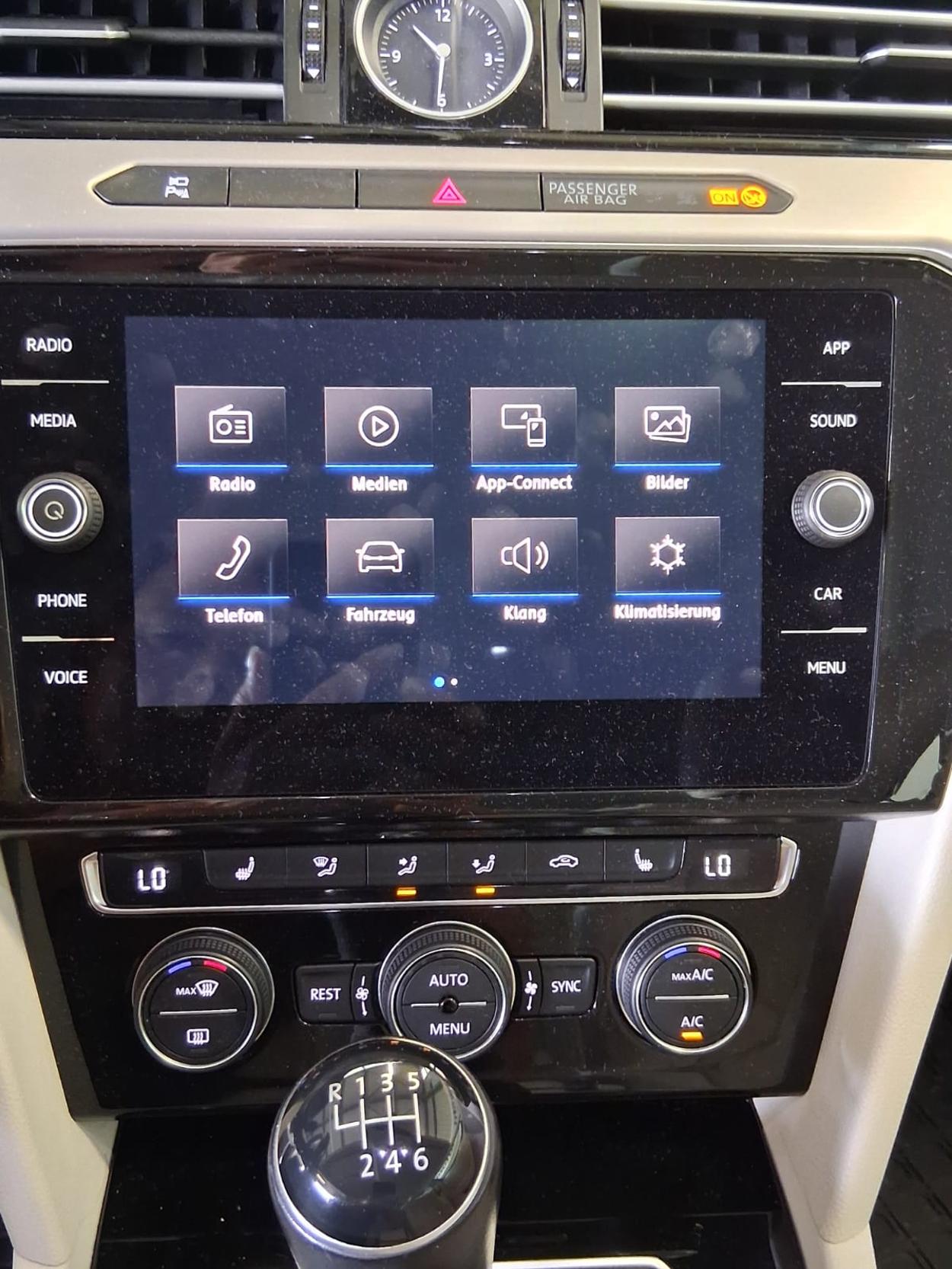 VW Passat Variant 2.0 TDI 150 SCR Family 4m-image-16