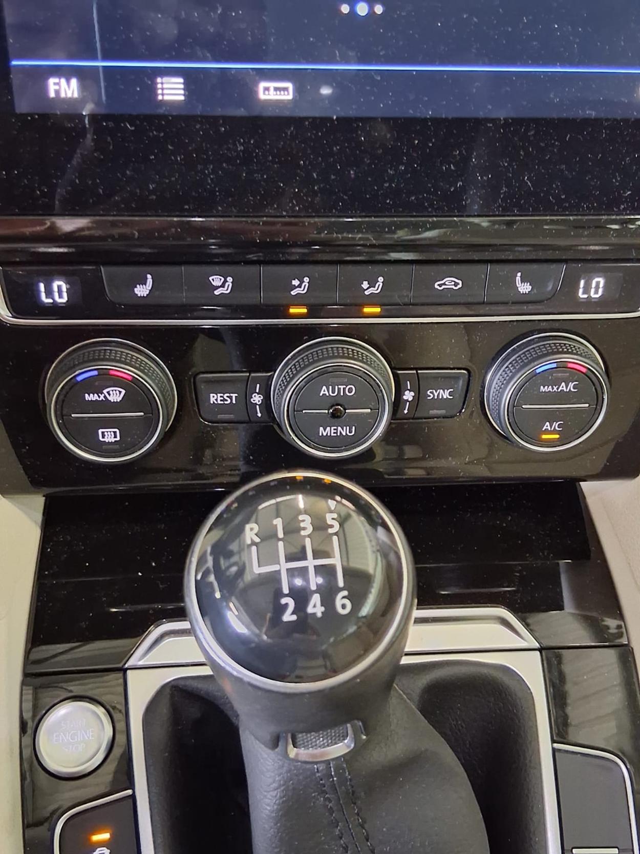 VW Passat Variant 2.0 TDI 150 SCR Family 4m-image-15