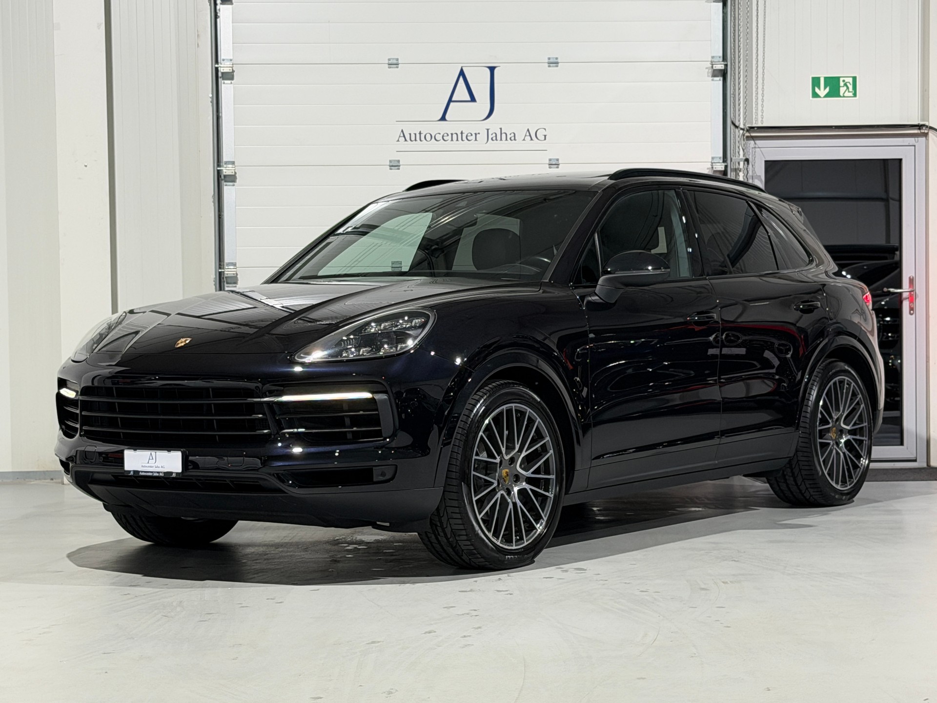 PORSCHE Cayenne (CH) AHK 3.5T-image-2