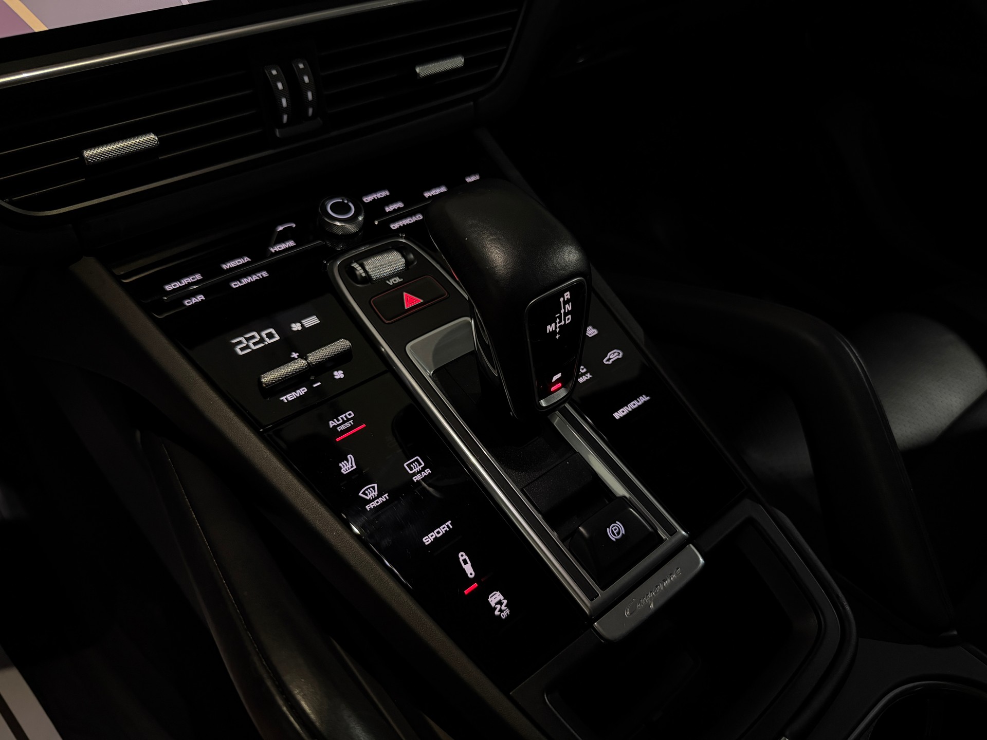 PORSCHE Cayenne (CH) AHK 3.5T-image-15