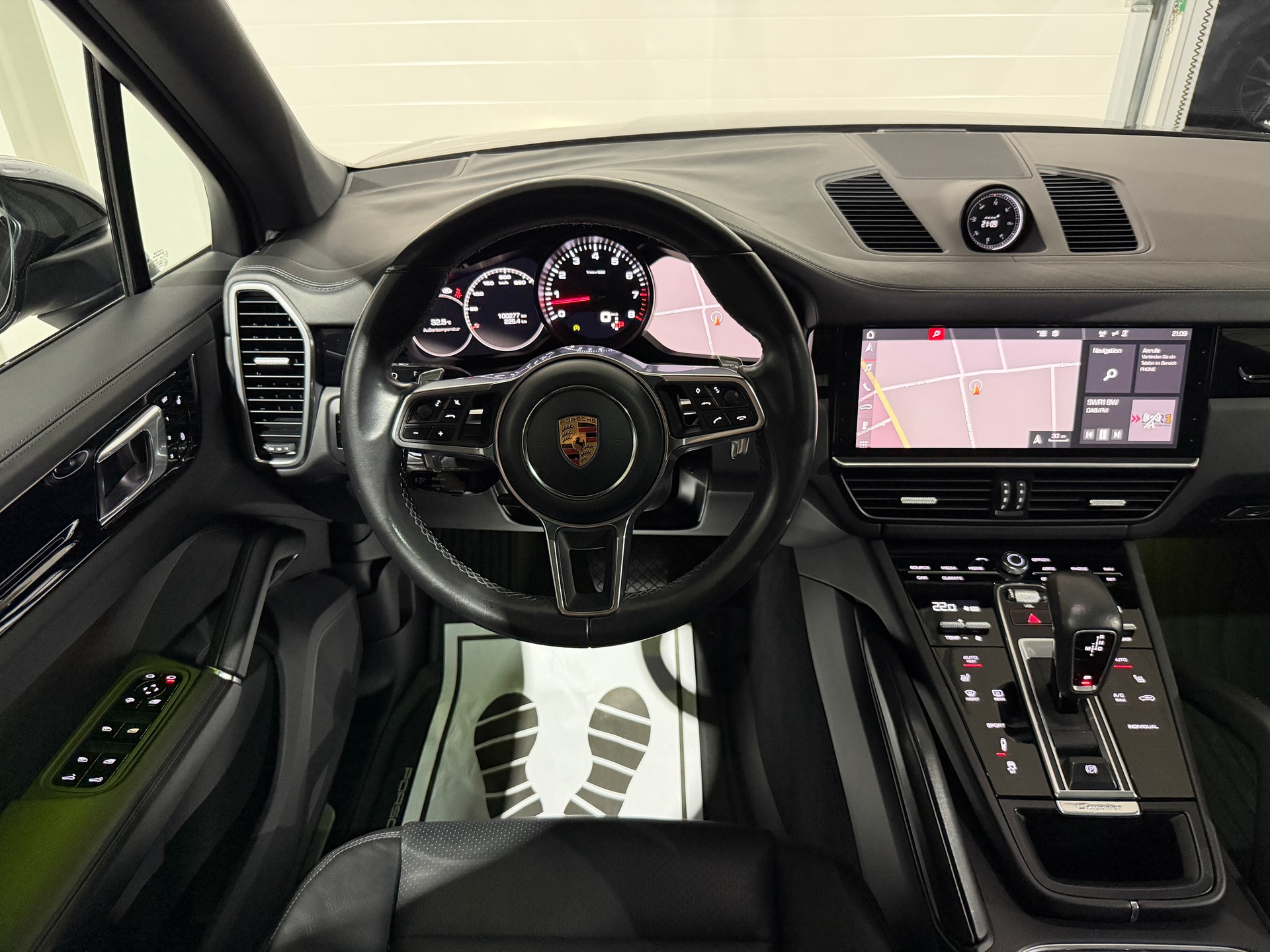 PORSCHE Cayenne (CH) AHK 3.5T-image-9