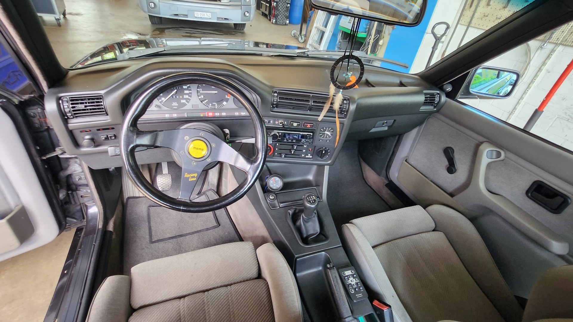BMW 325i M-Tech 2 Paket-image-7