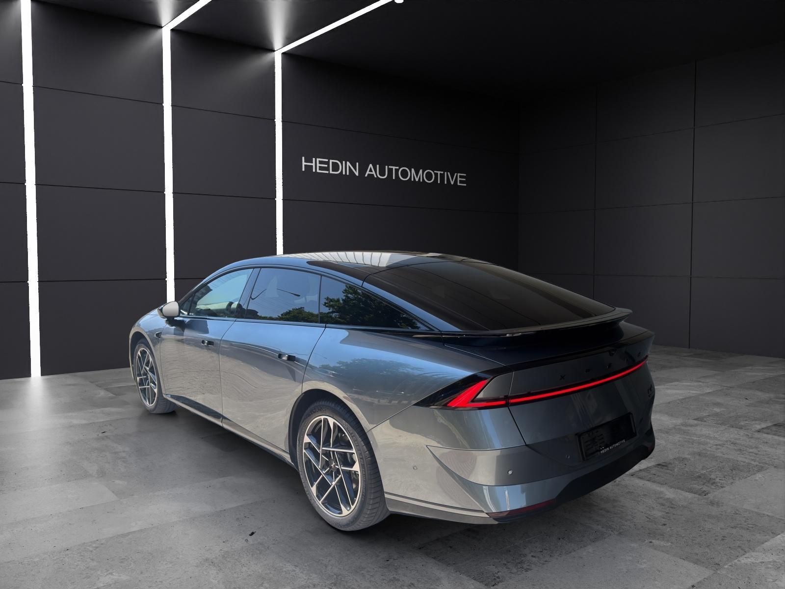 XPENG P7+ Performance AWD-showroom-element-2