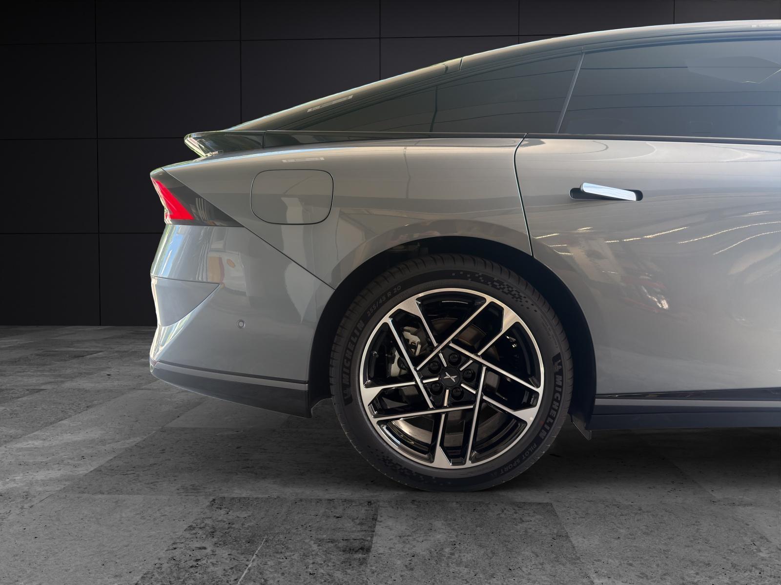 XPENG P7+ Performance AWD-image-19