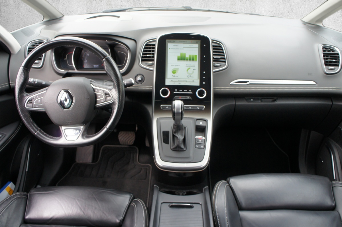 RENAULT Scénic 1.3 16V Turbo Initiale Paris EDC-image-11