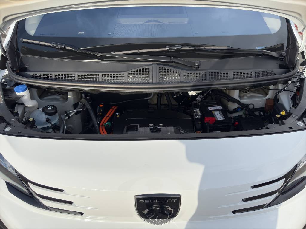 PEUGEOT e-Traveller Business 50 Standard-image-9
