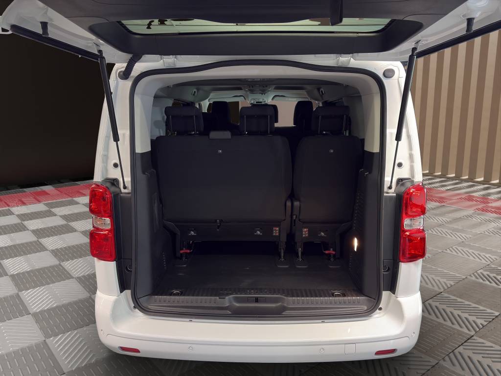 PEUGEOT e-Traveller Business 50 Standard-image-8
