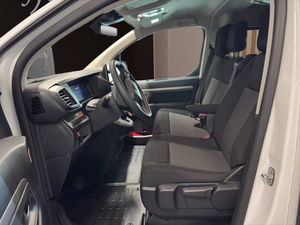 PEUGEOT e-Traveller Business 50 Standard-image-6