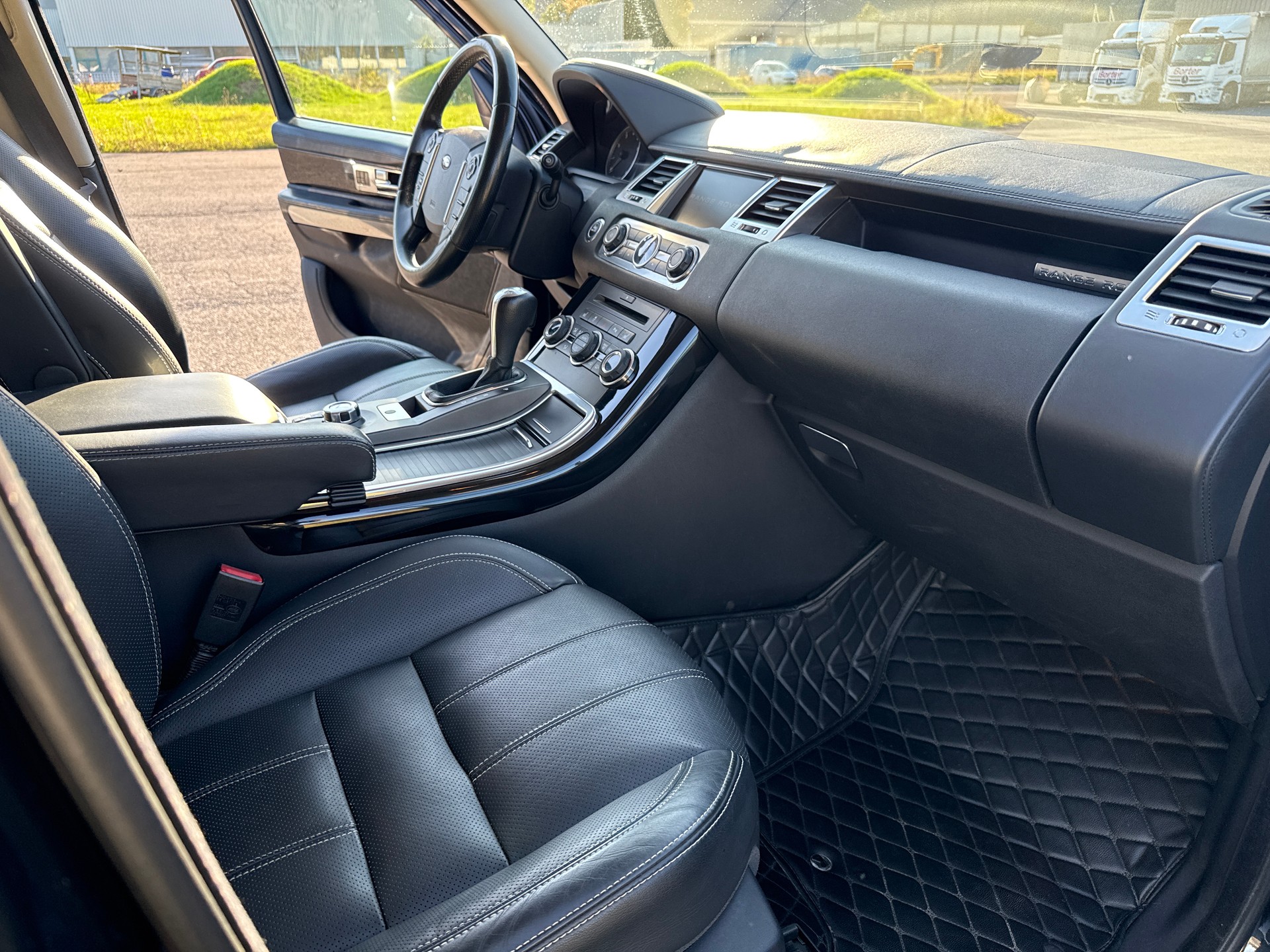 LAND ROVER Range Rover Sport 5.0 V8 SC Automatic-image-11