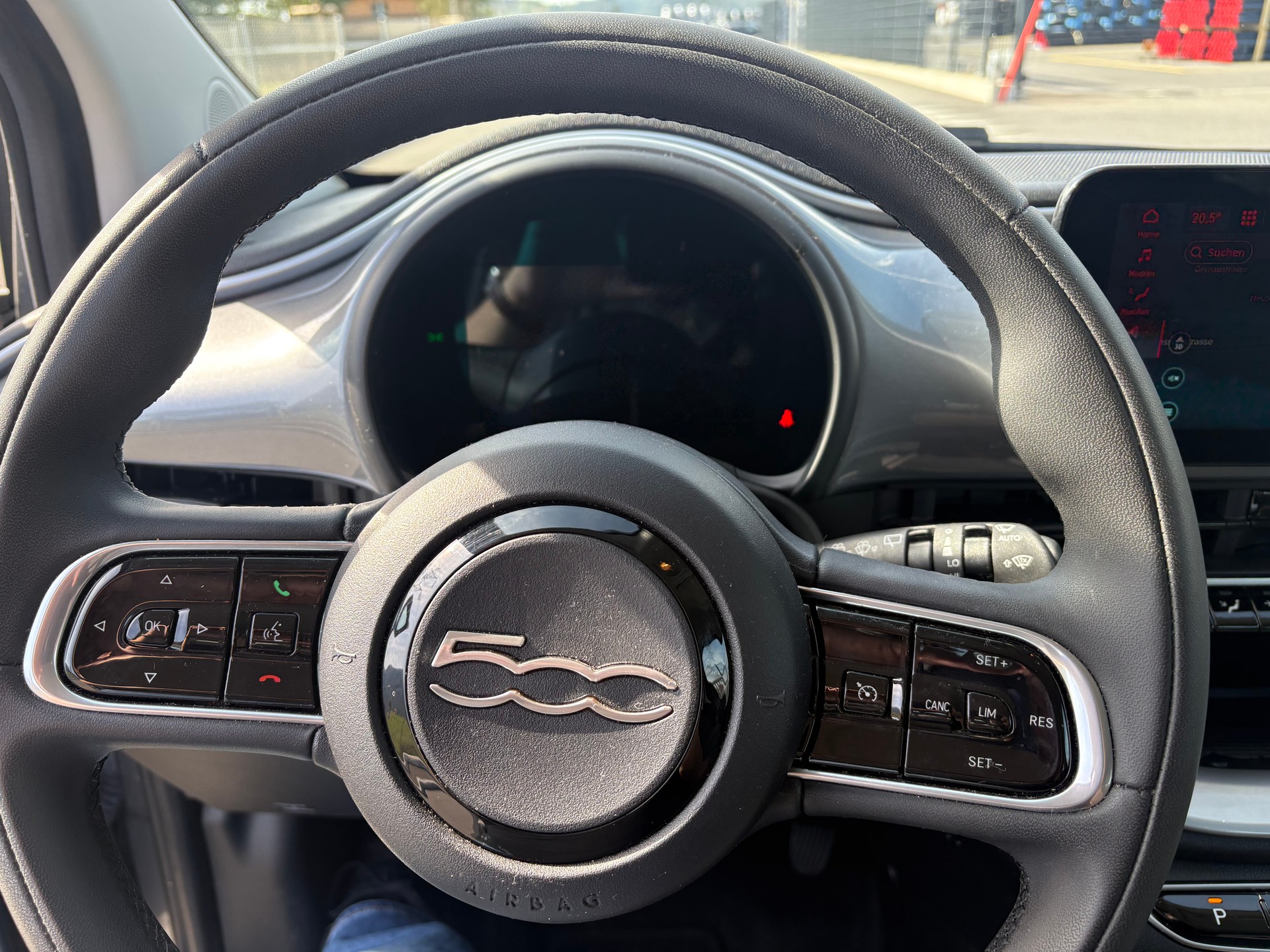 FIAT 500 electric 87 kW Icon-image-9