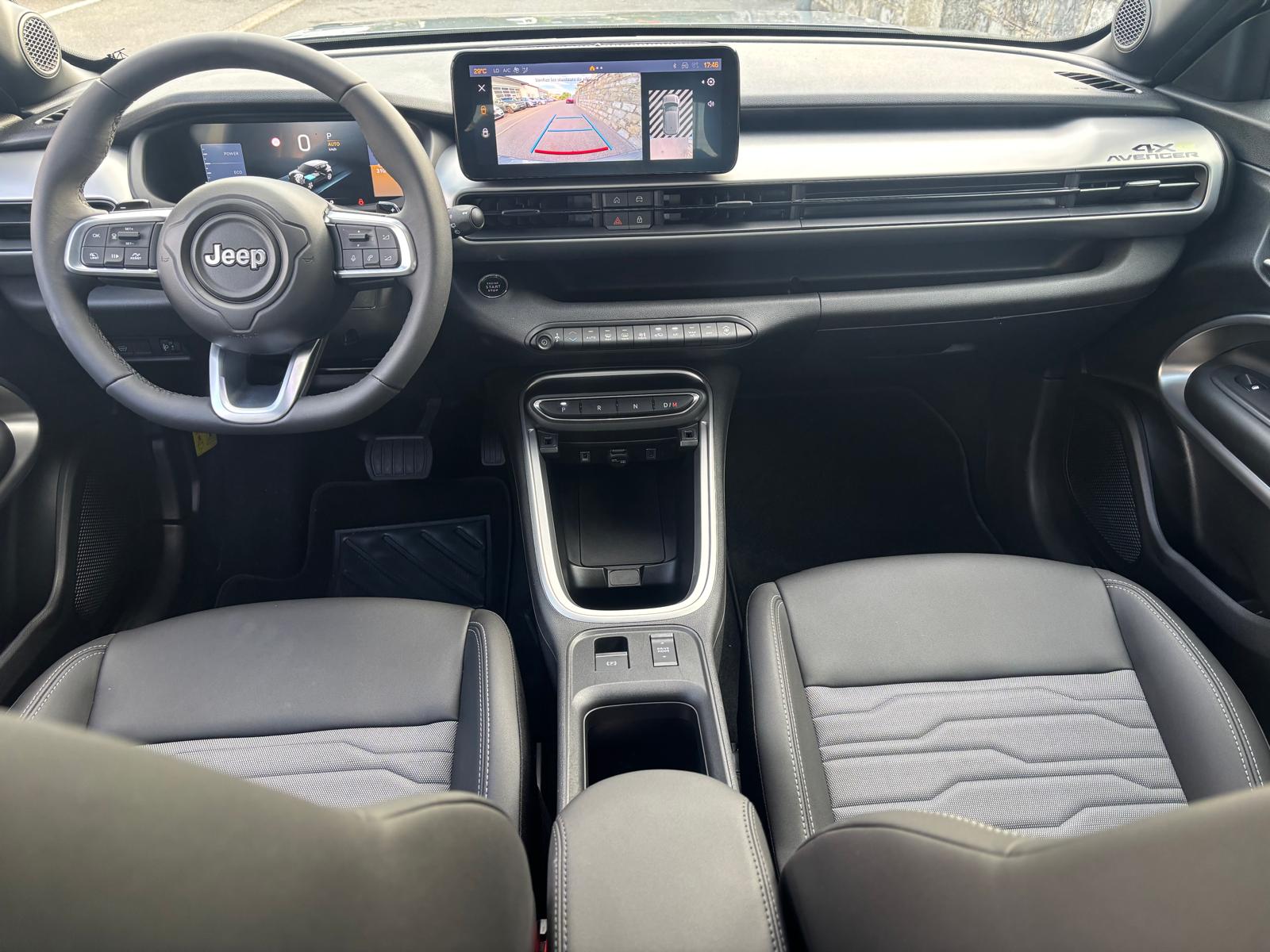 JEEP Avenger 1.2 Turbo MHEV Upland Sky 4xe-image-7