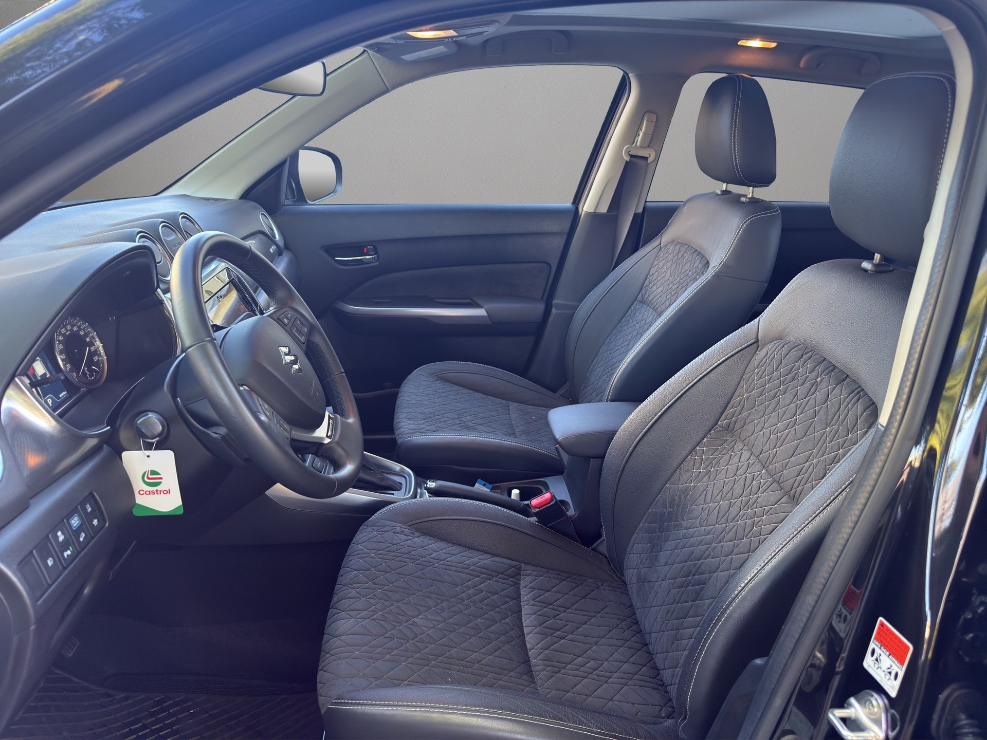 SUZUKI Vitara 1.5 Hybrid Edition 35 Top 4x4 AGS-image-4