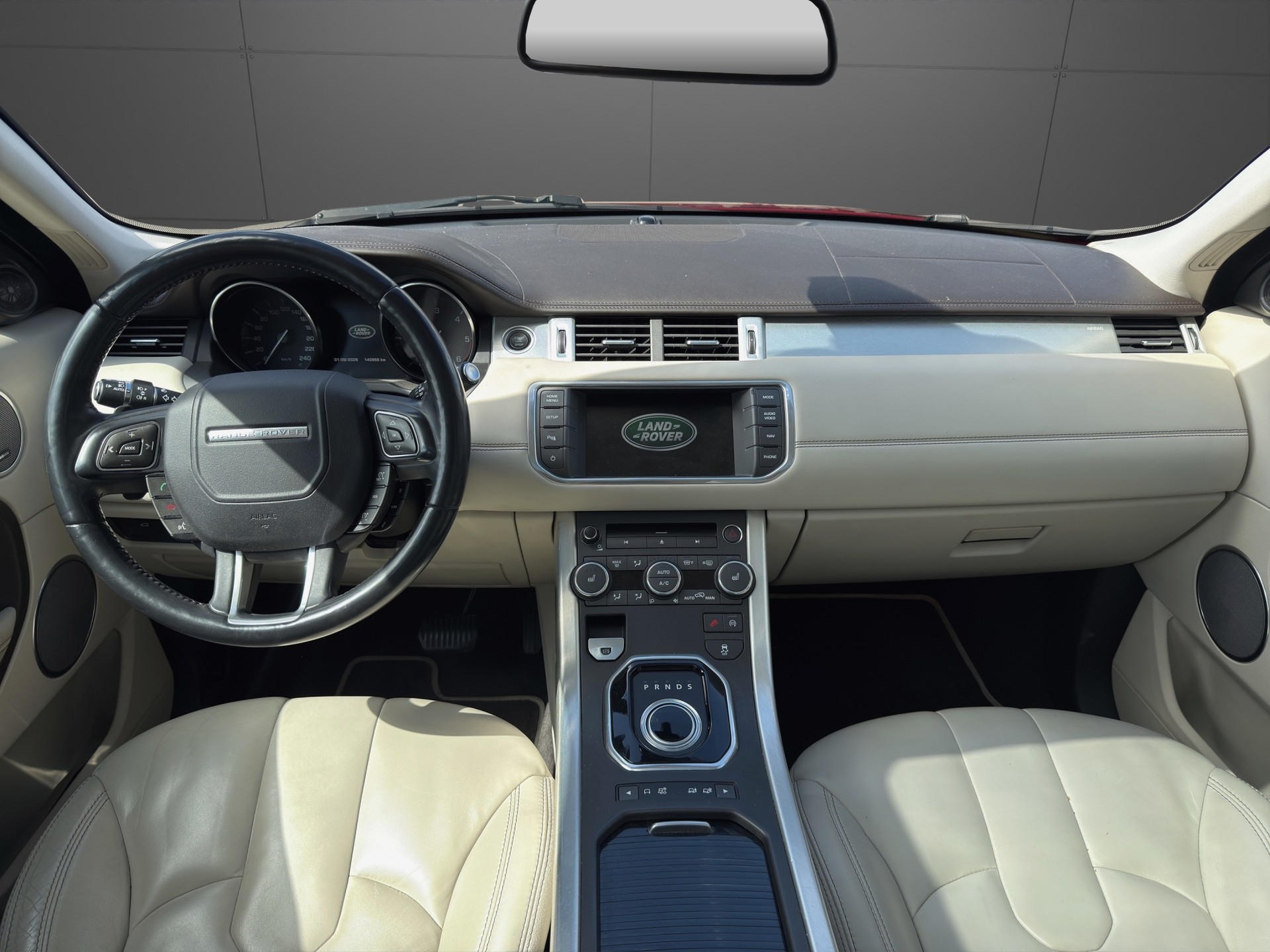 LAND ROVER Range Rover Evoque 2.2 SD4 Prestige AT9-image-12