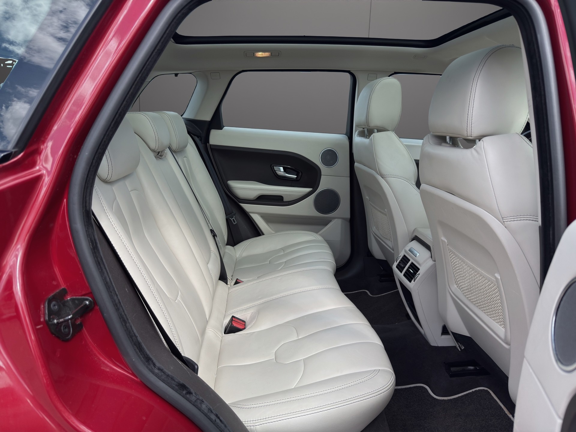 LAND ROVER Range Rover Evoque 2.2 SD4 Prestige AT9-image-8