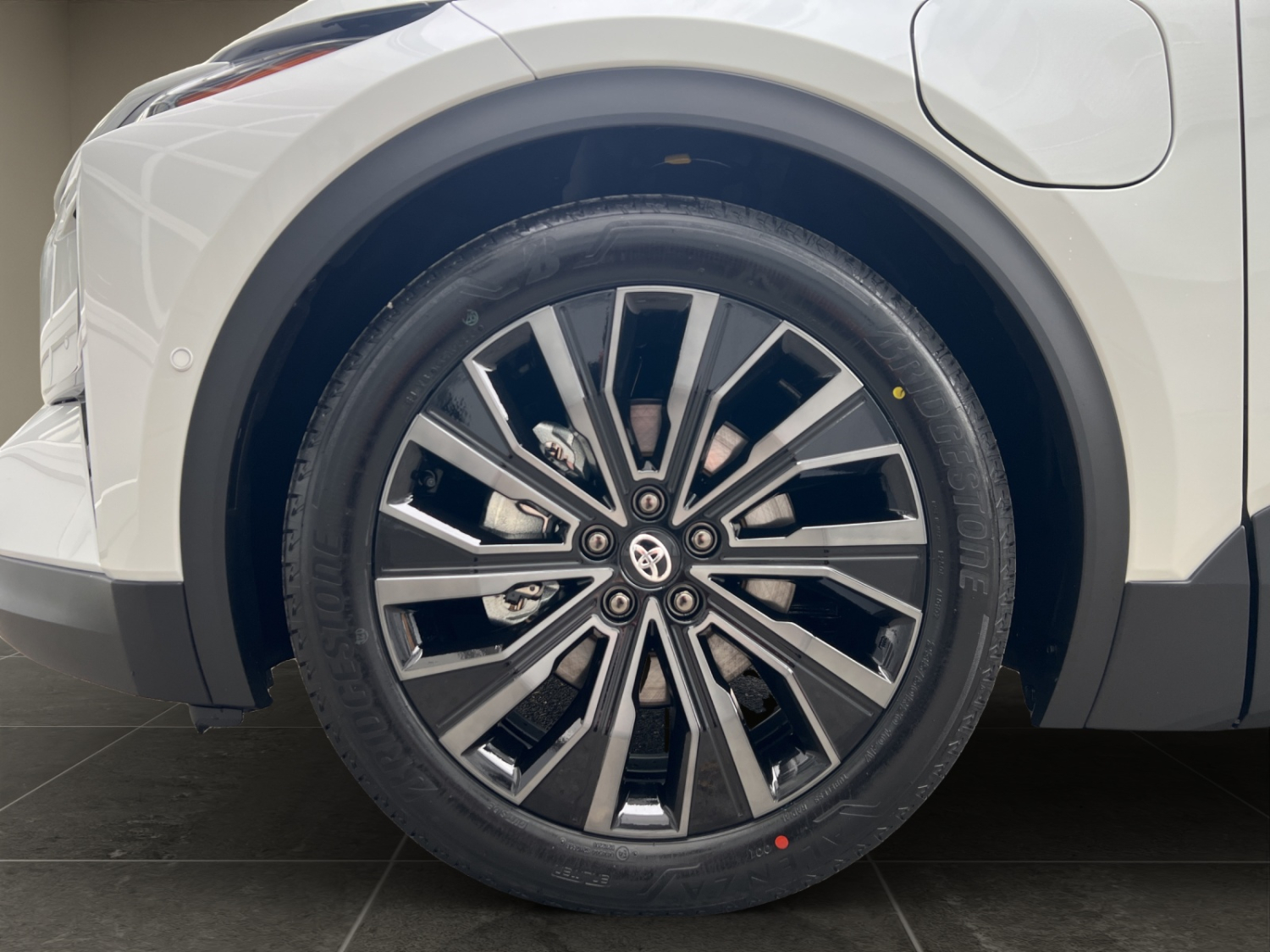 TOYOTA C-HR+ Premium AWD-image-20