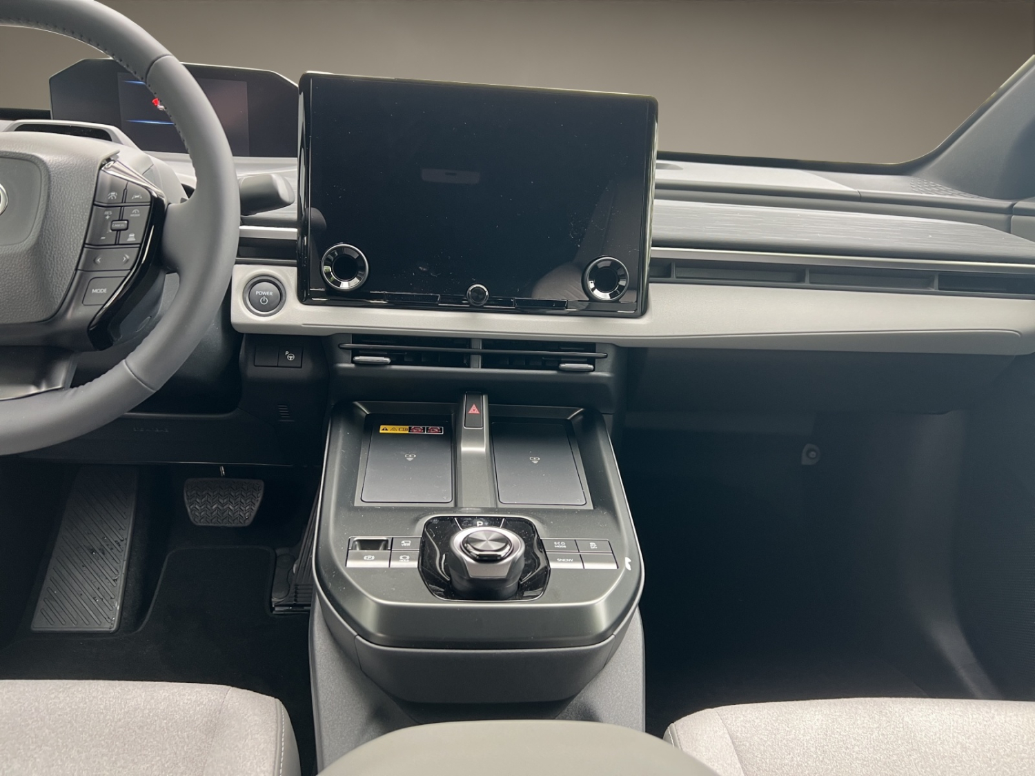TOYOTA C-HR+ Premium AWD-image-12