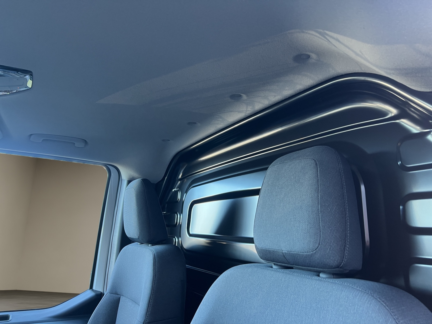 KIA PV5 Cargo 51.5 kWh Essential-image-9