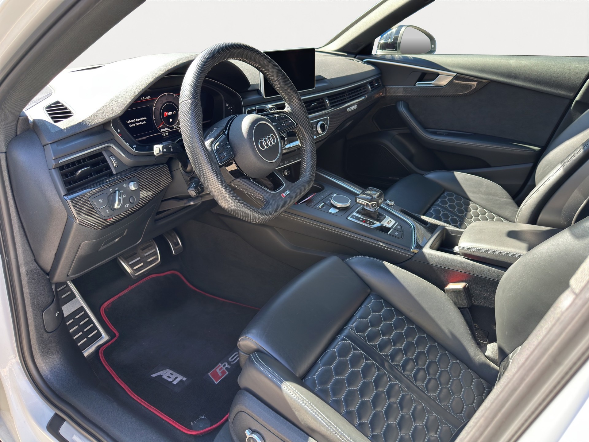 AUDI RS4 Avant 2.9 TFSI quattro tiptronic-image-8