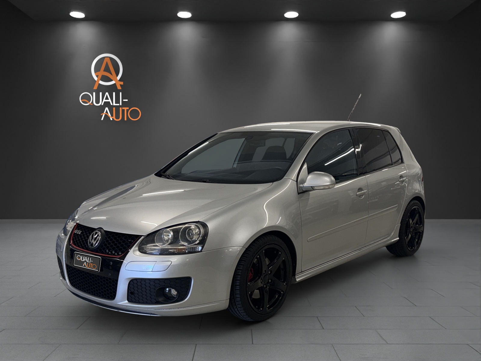 VW Golf 2.0 TFSI GTI-image-2