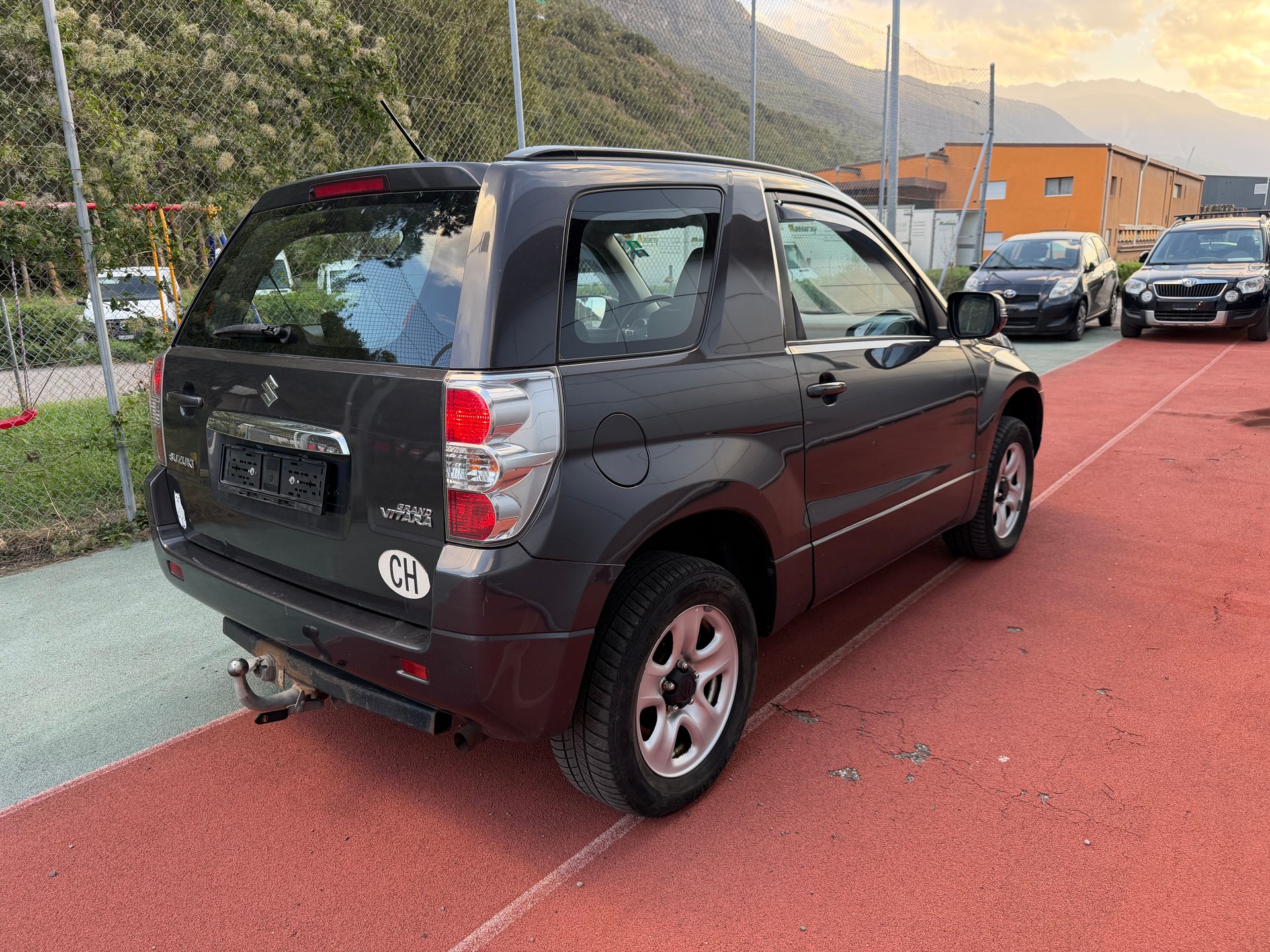 SUZUKI Grand Vitara 2.4 16V GL Top-image-4