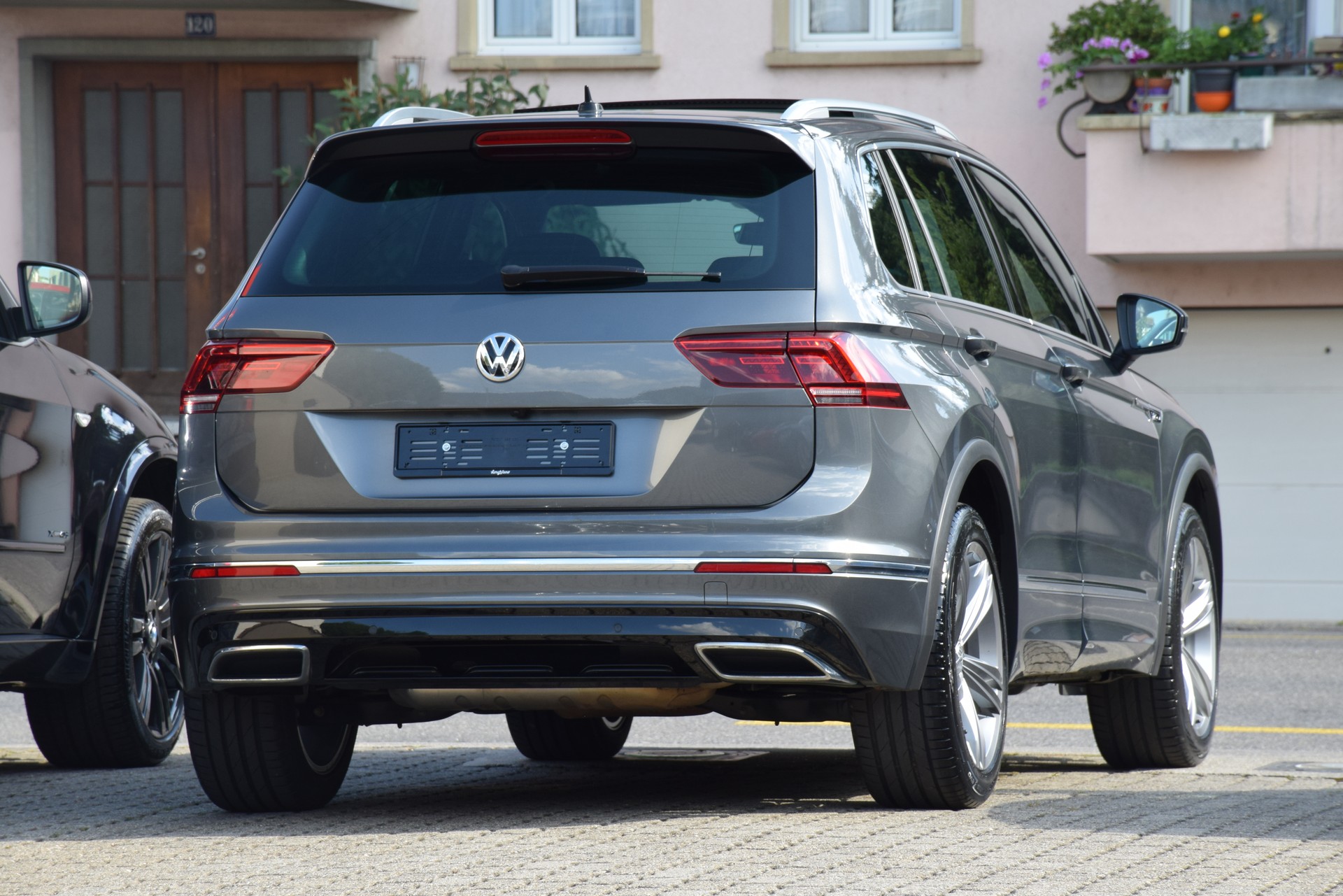 VW Tiguan 2.0TSI Highline 4Motion DSG-image-9