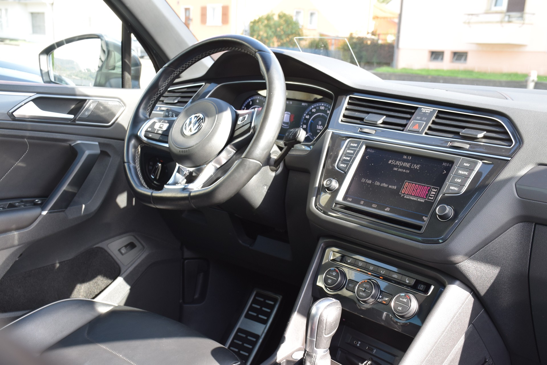 VW Tiguan 2.0TSI Highline 4Motion DSG-image-12