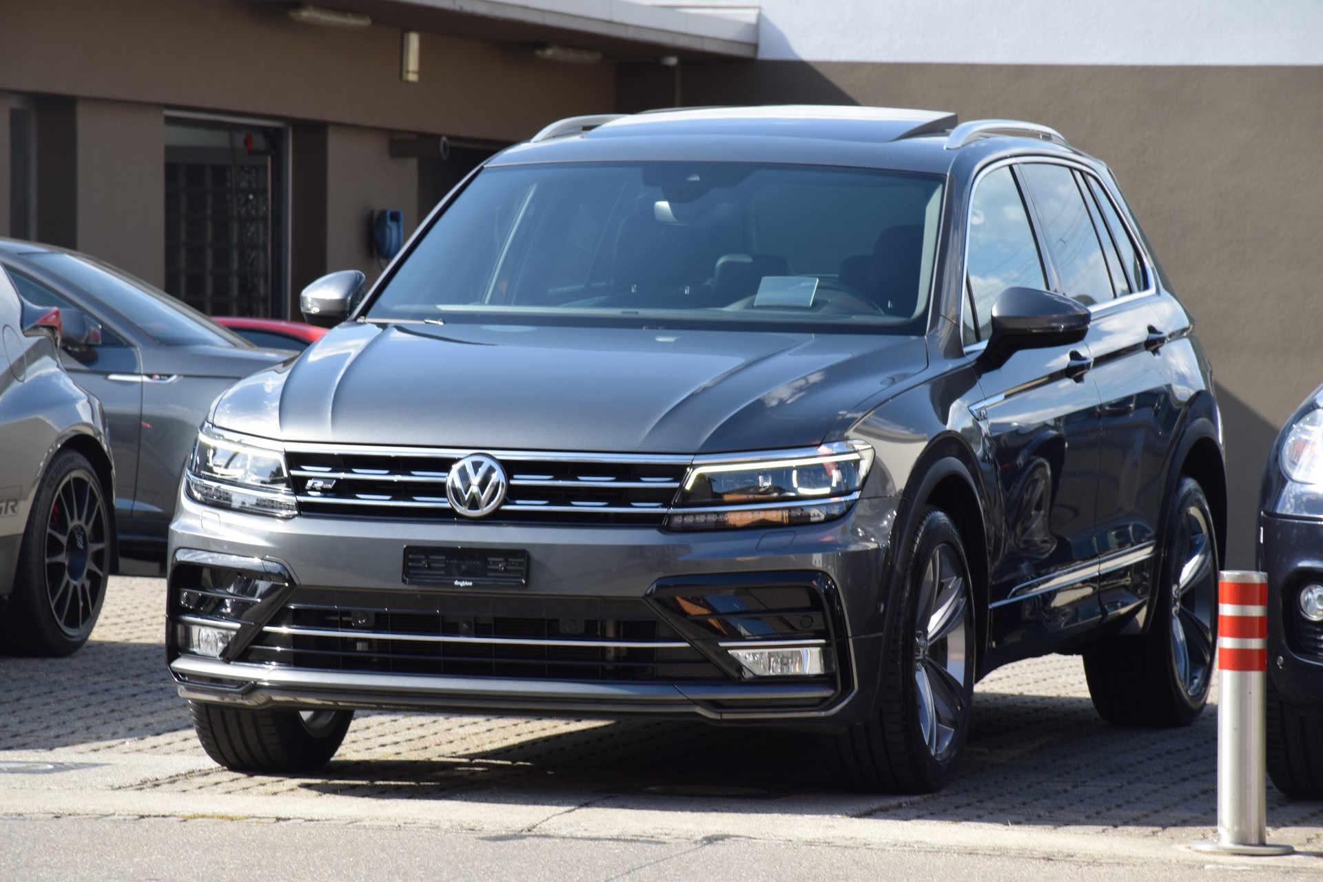 VW Tiguan 2.0TSI Highline 4Motion DSG-image-4