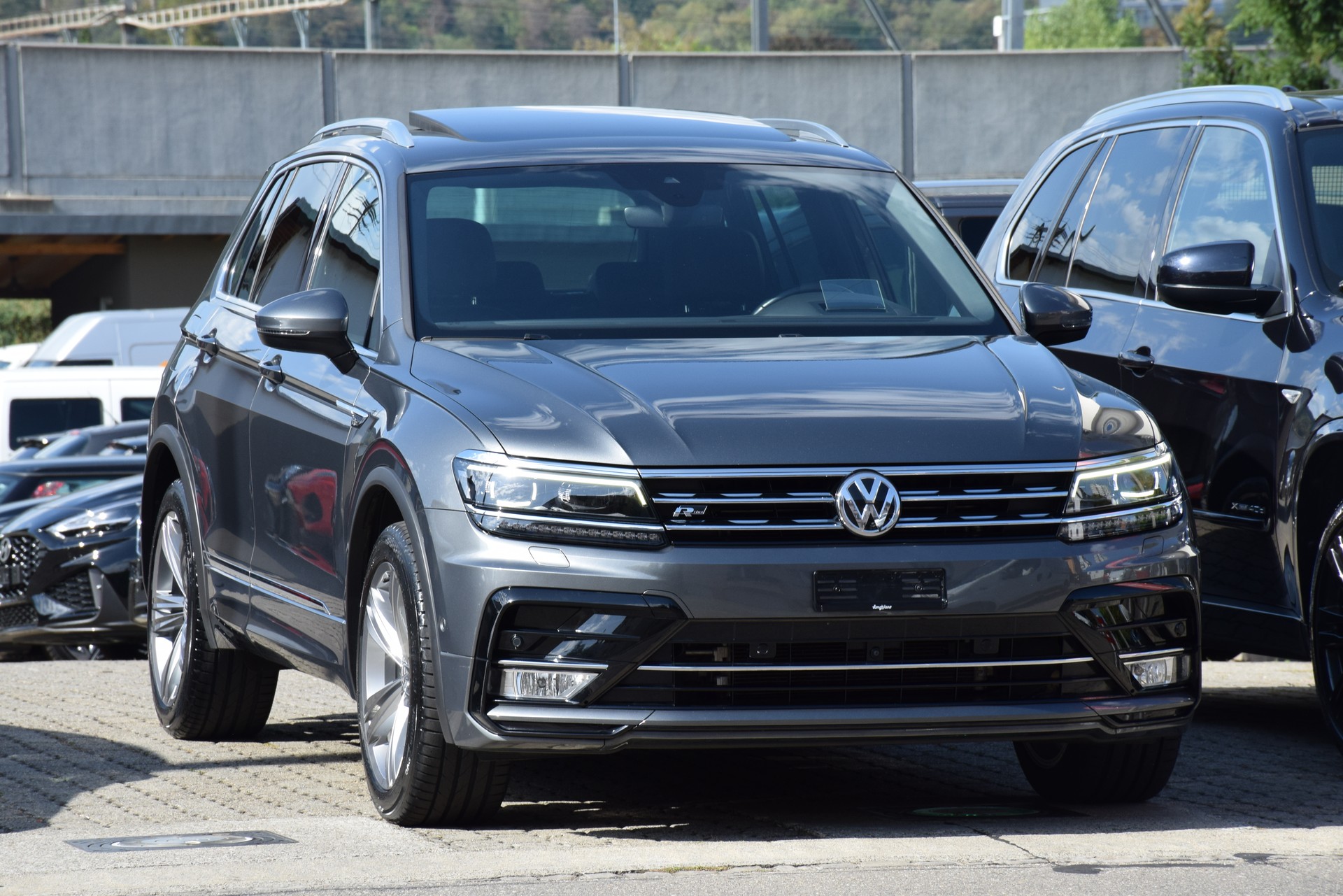 VW Tiguan 2.0TSI Highline 4Motion DSG-image-2