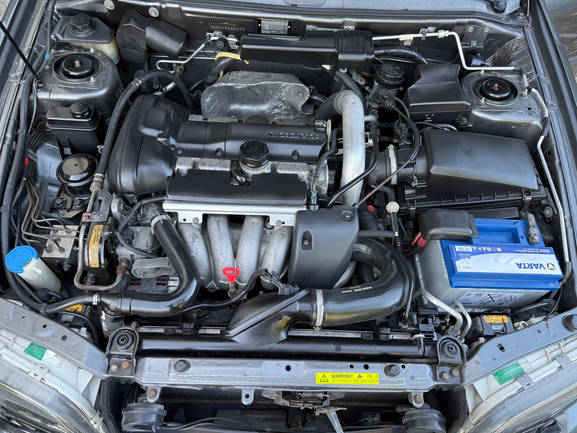 VOLVO V40 2.0T Special/Dynamic Edition-image-13
