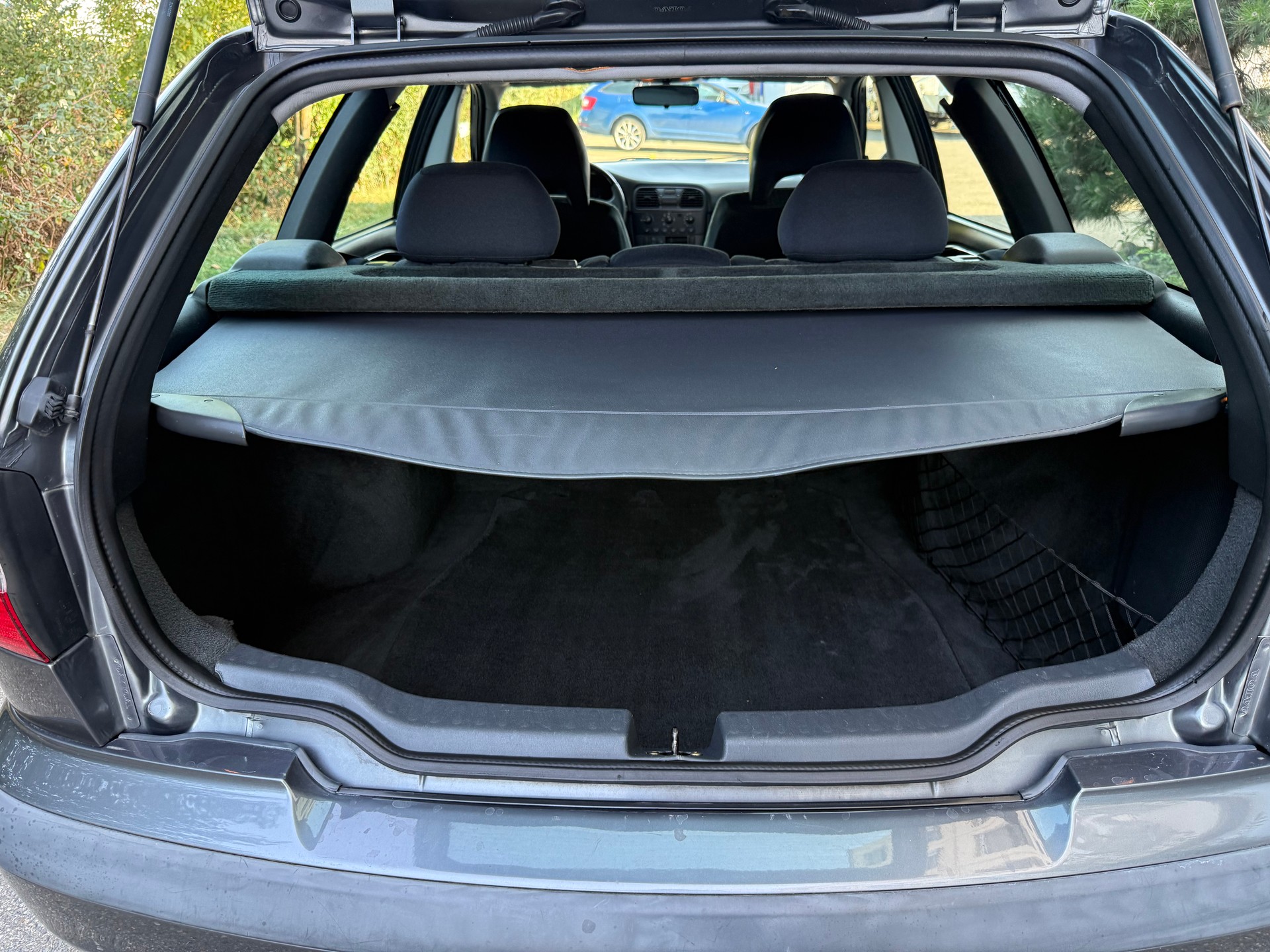 VOLVO V40 2.0T Special/Dynamic Edition-image-11