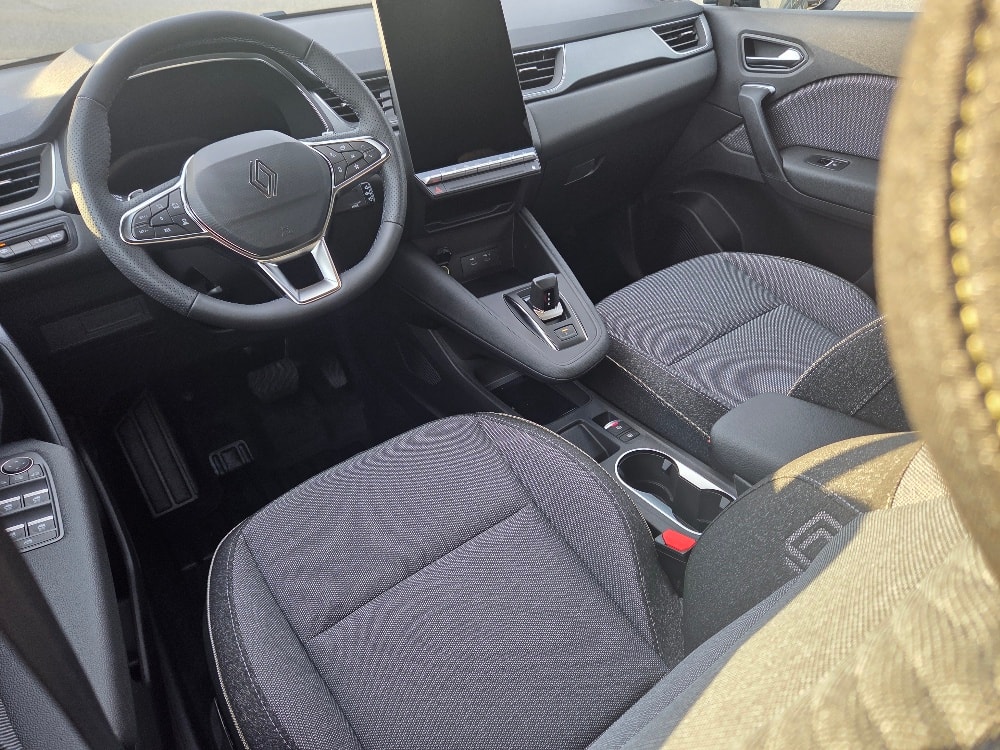 RENAULT Captur 1.3 TCe Techno EDC-image-8