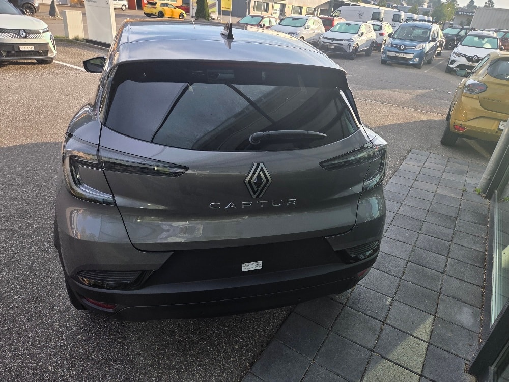 RENAULT Captur 1.3 TCe Techno EDC-image-3