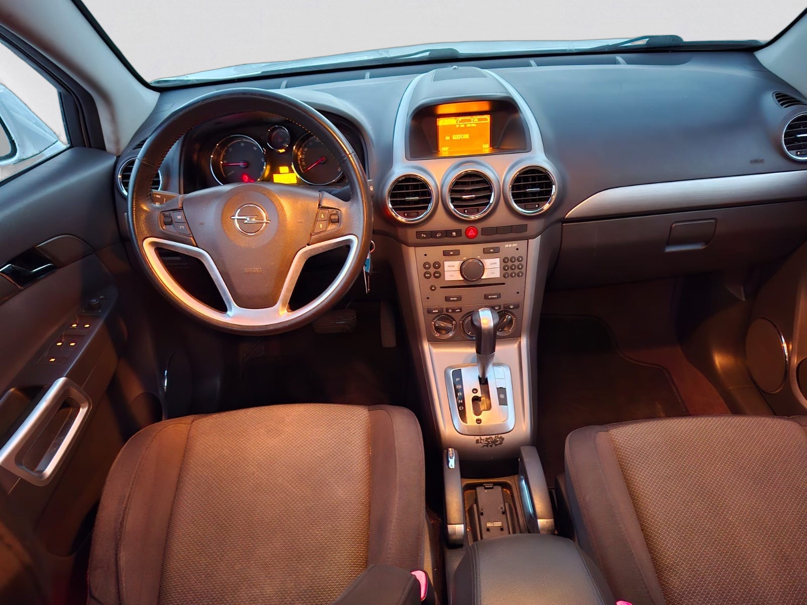 OPEL Antara 2.0 CDTi 4WD Automatic-image-11