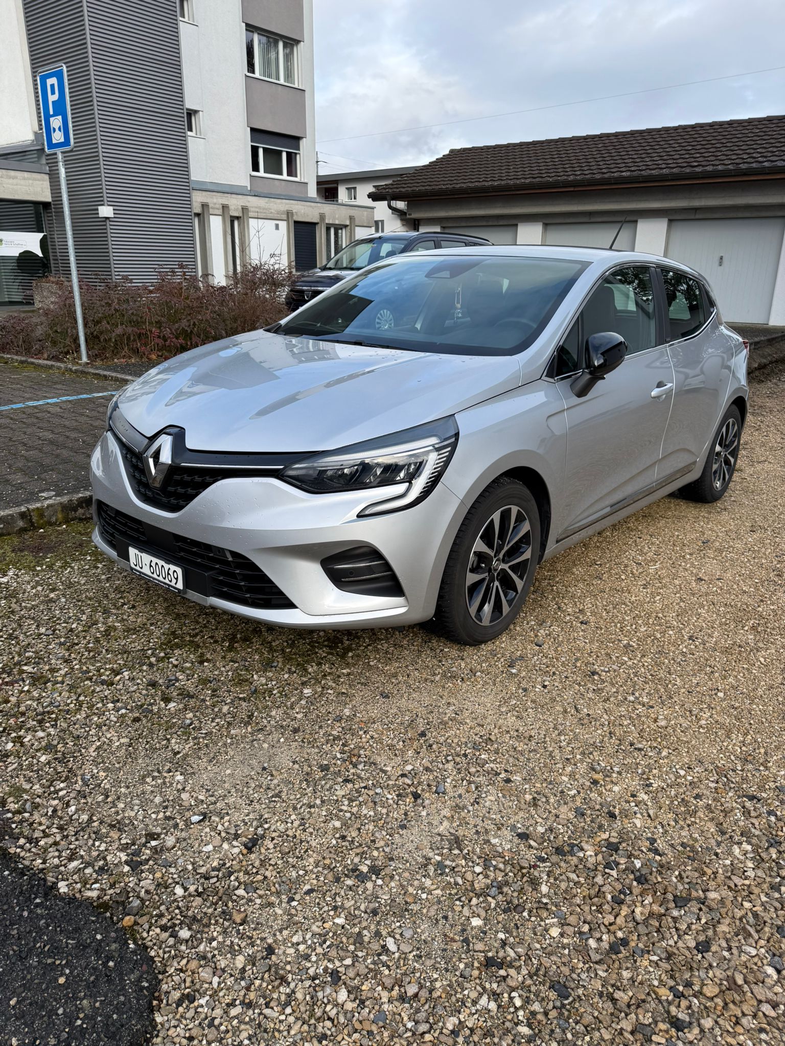 RENAULT Clio 1.6 E-Tech Intens — slika 1