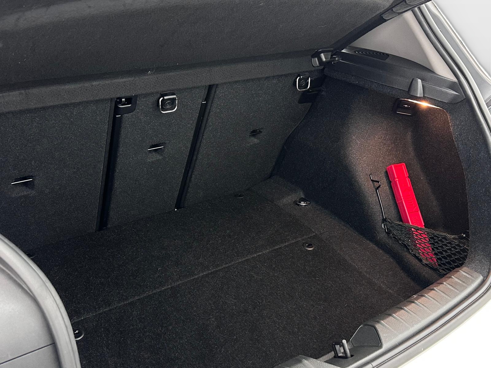 BMW 118i Steptronic-image-13